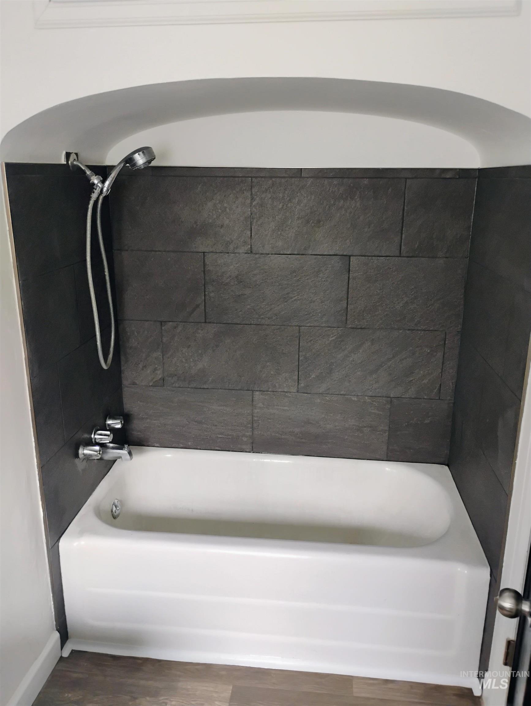 195 Washington St N, Twin Falls, Idaho 83301, 4 Bedrooms, 2.5 Bathrooms, Residential Income For Sale, Price $500,000,MLS 98957060