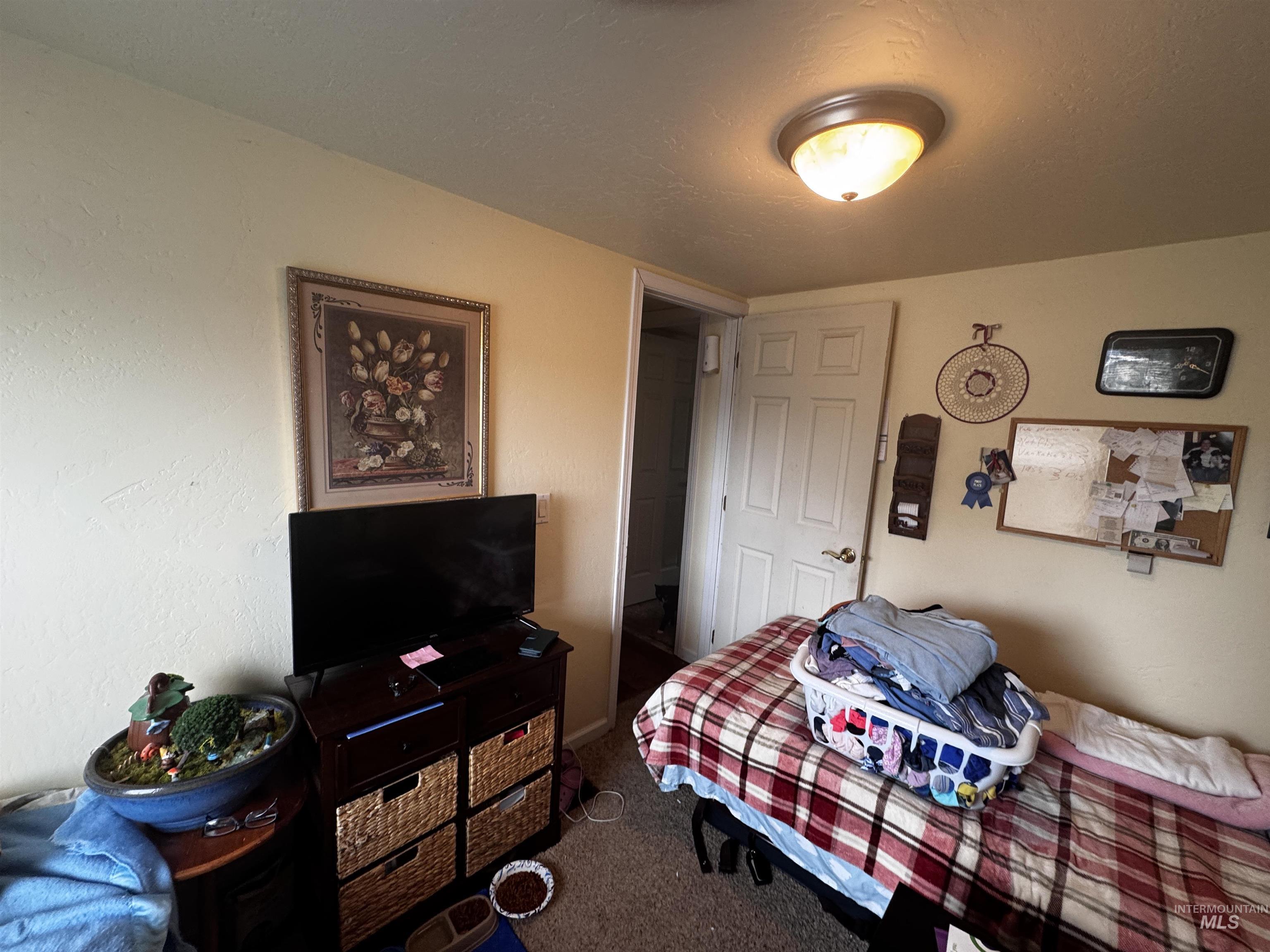 198 2nd Avenue South, Hagerman, Idaho 83332, 2 Bedrooms, 2 Bathrooms, Residential For Sale, Price $209,900, 98957085