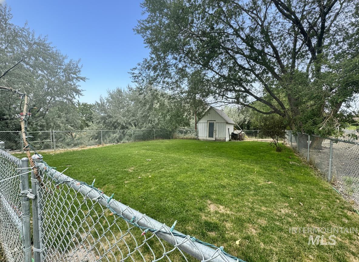 198 2nd Avenue South, Hagerman, Idaho 83332, 2 Bedrooms, 2 Bathrooms, Residential For Sale, Price $209,900, 98957085