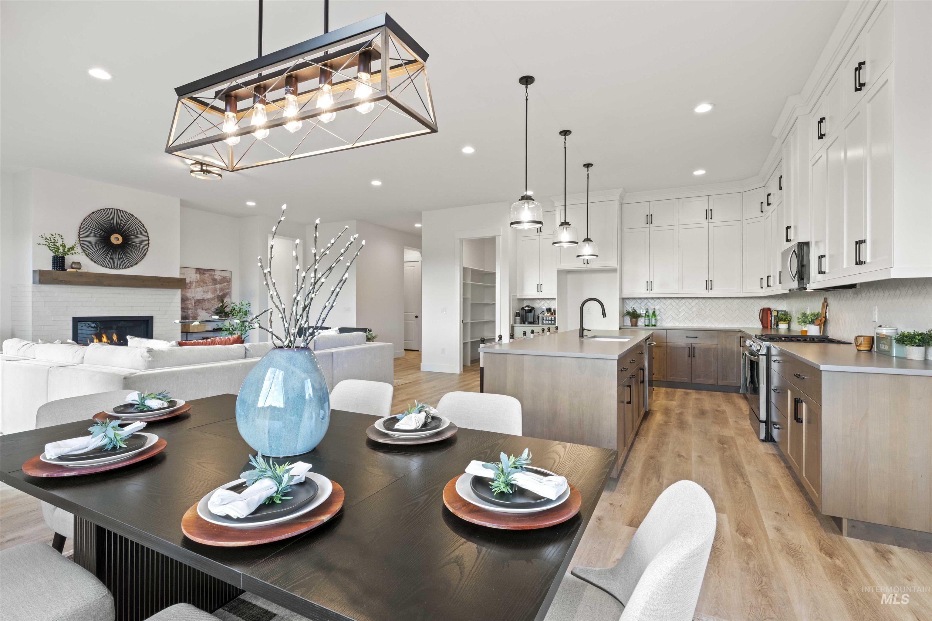 12596 S Lenora Pl., Nampa, Idaho 83686, 3 Bedrooms, 2.5 Bathrooms, Residential For Sale, Price $724,999,MLS 98957086