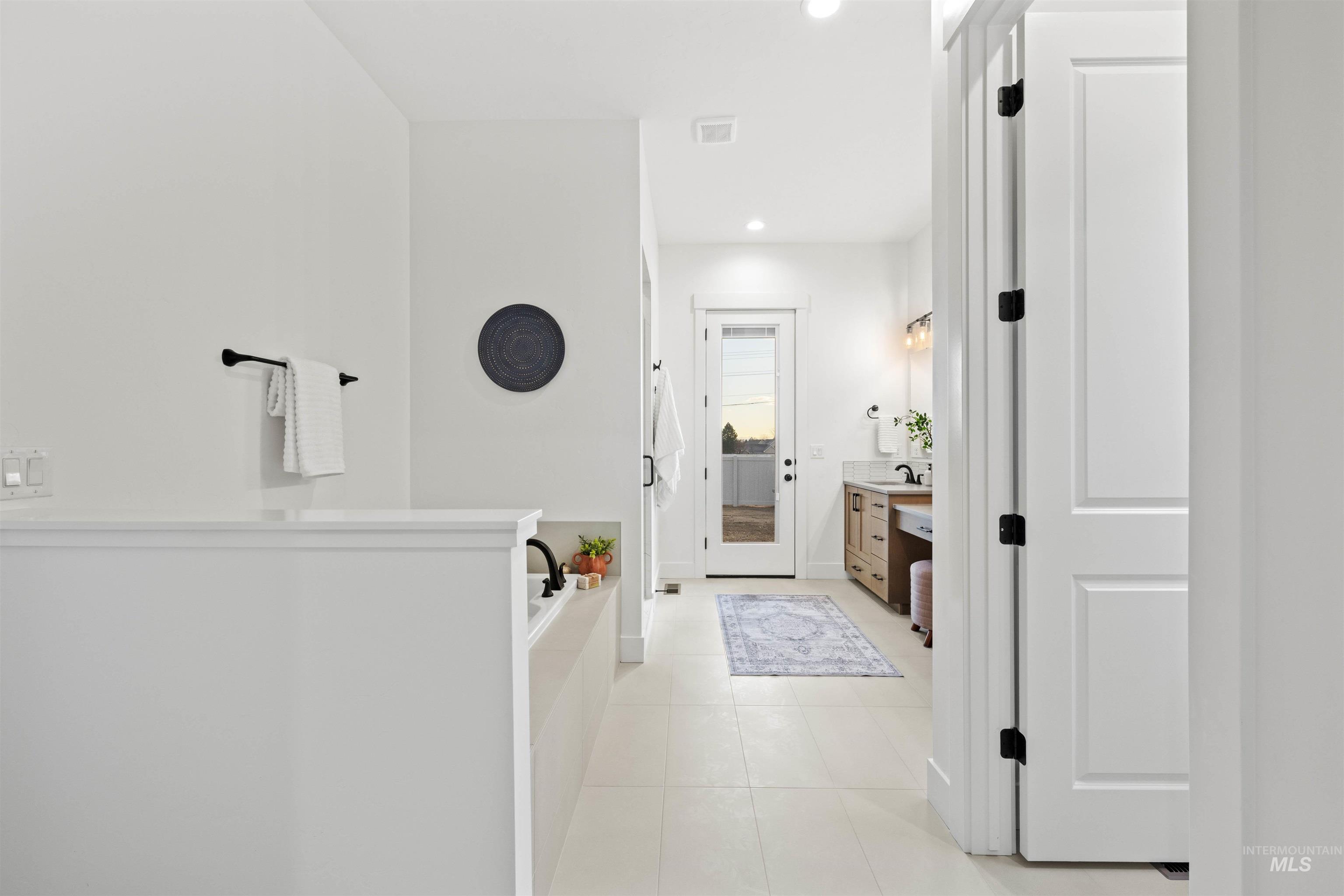 12596 S Lenora Pl., Nampa, Idaho 83686, 3 Bedrooms, 2.5 Bathrooms, Residential For Sale, Price $724,999,MLS 98957086