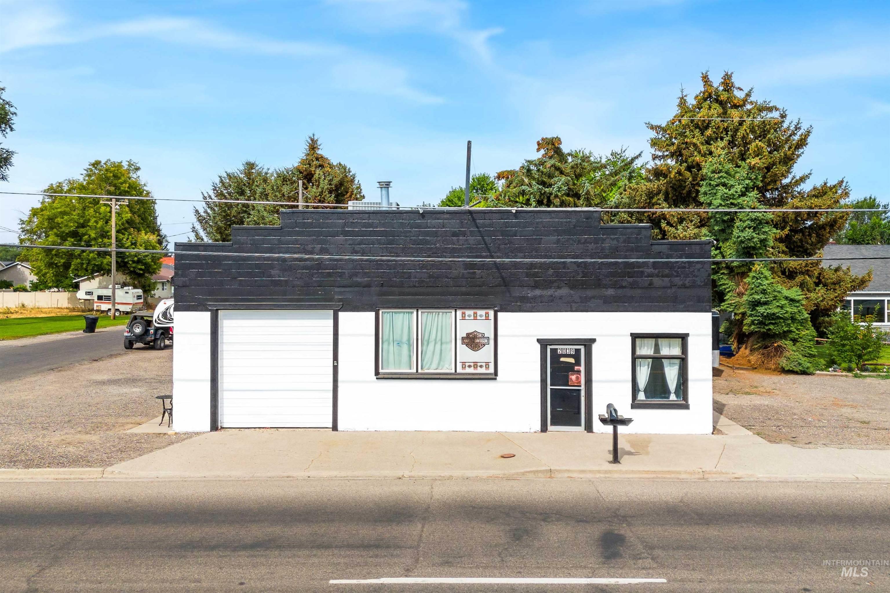 2039 Main St, Gooding, Idaho 83330, 2 Bedrooms, 2 Bathrooms, Residential For Sale, Price $298,000, 98957116