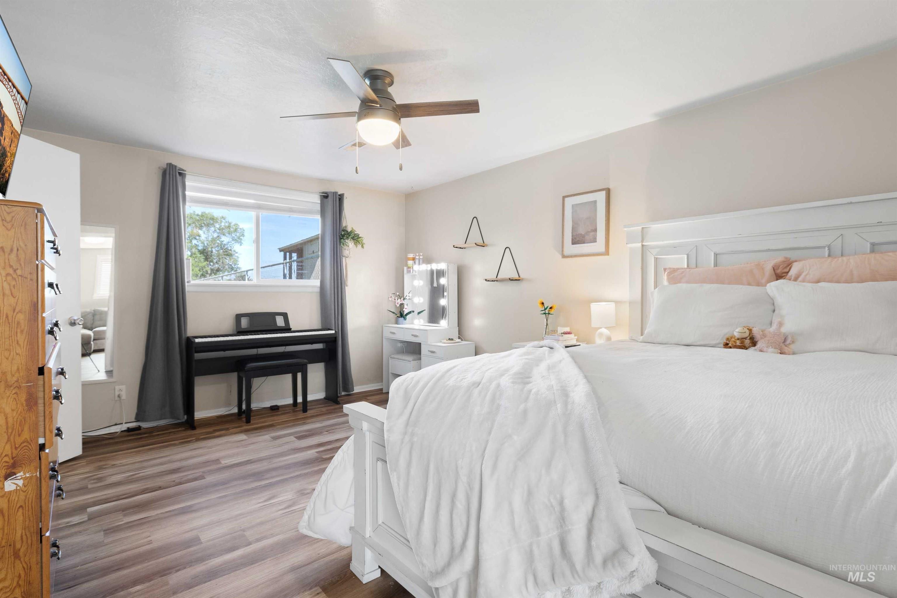 3983 N 2300 E, Filer, Idaho 83328, 4 Bedrooms, 3 Bathrooms, Residential For Sale, Price $594,900,MLS 98957121