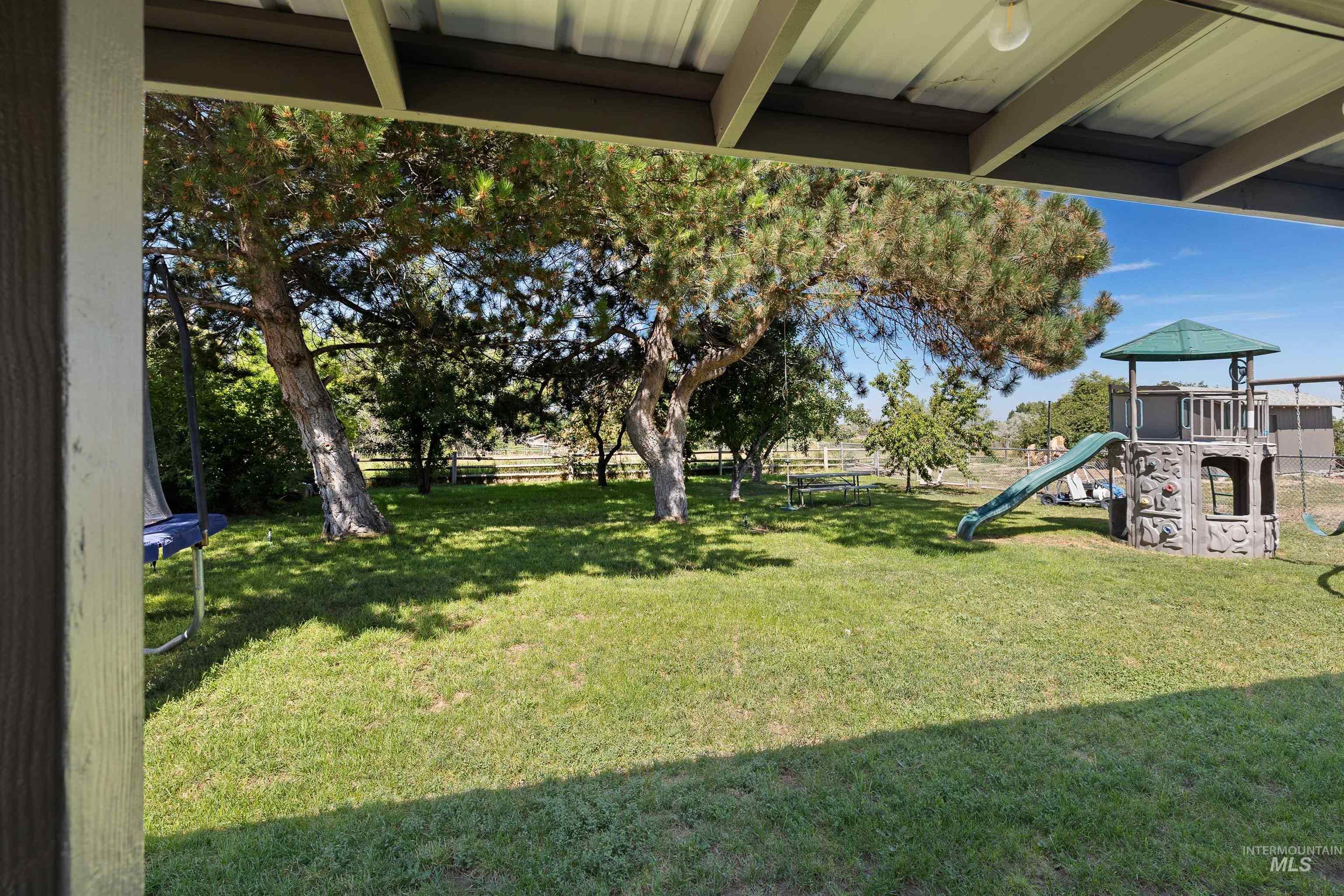 3983 N 2300 E, Filer, Idaho 83328, 4 Bedrooms, 3 Bathrooms, Residential For Sale, Price $594,900,MLS 98957121