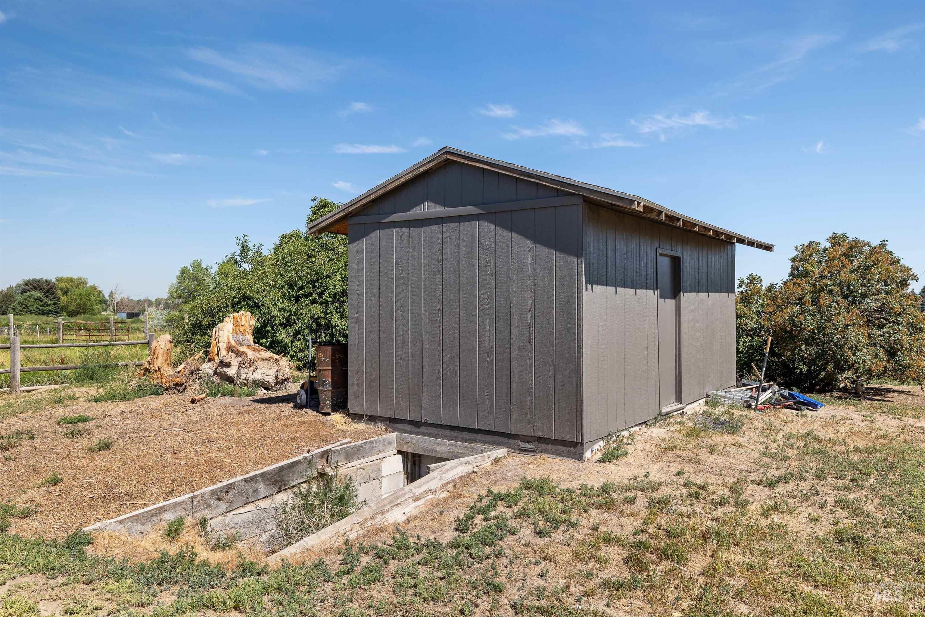 3983 N 2300 E, Filer, Idaho 83328, 4 Bedrooms, 3 Bathrooms, Residential For Sale, Price $594,900,MLS 98957121