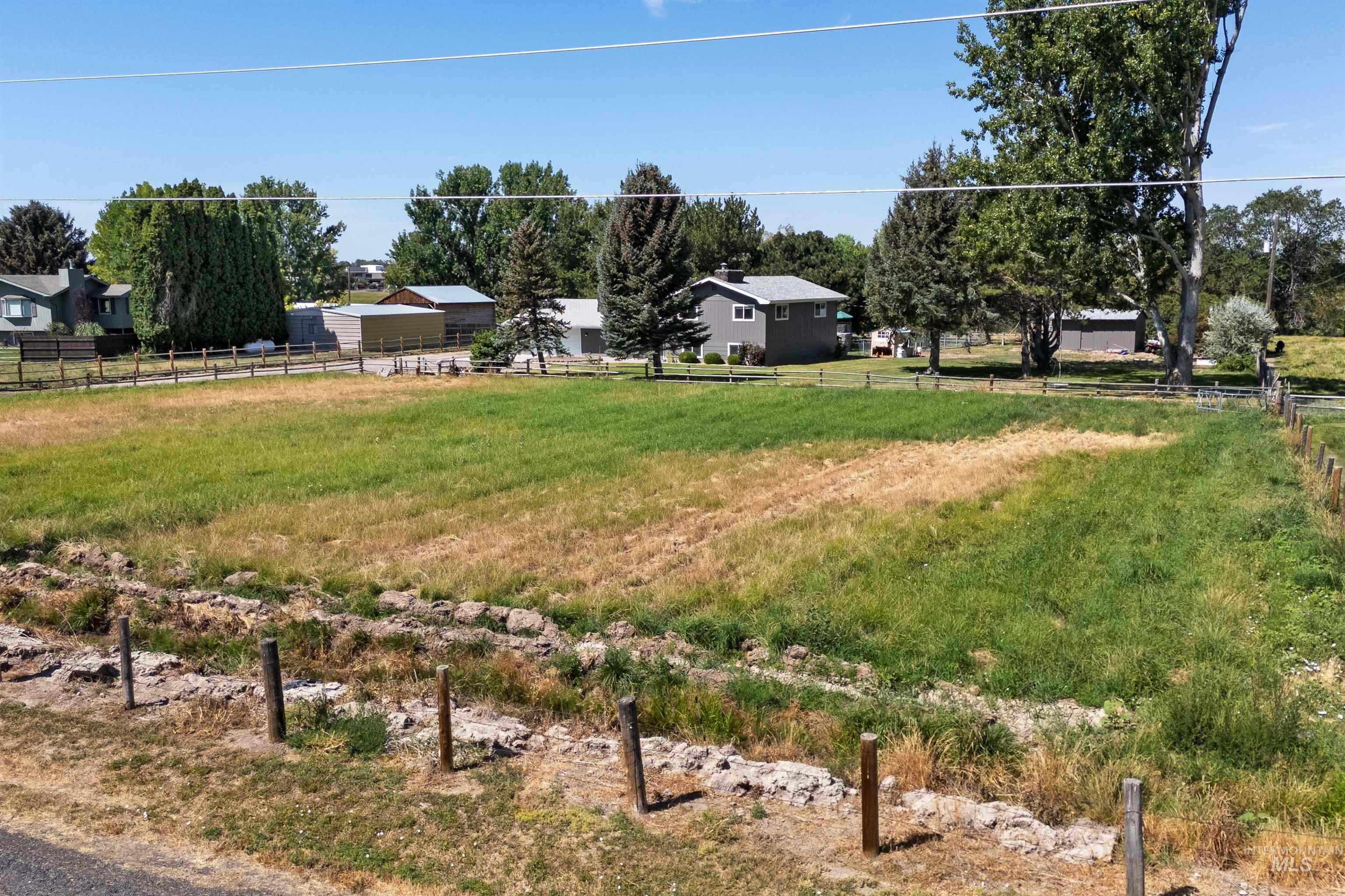 3983 N 2300 E, Filer, Idaho 83328, 4 Bedrooms, 3 Bathrooms, Residential For Sale, Price $594,900,MLS 98957121