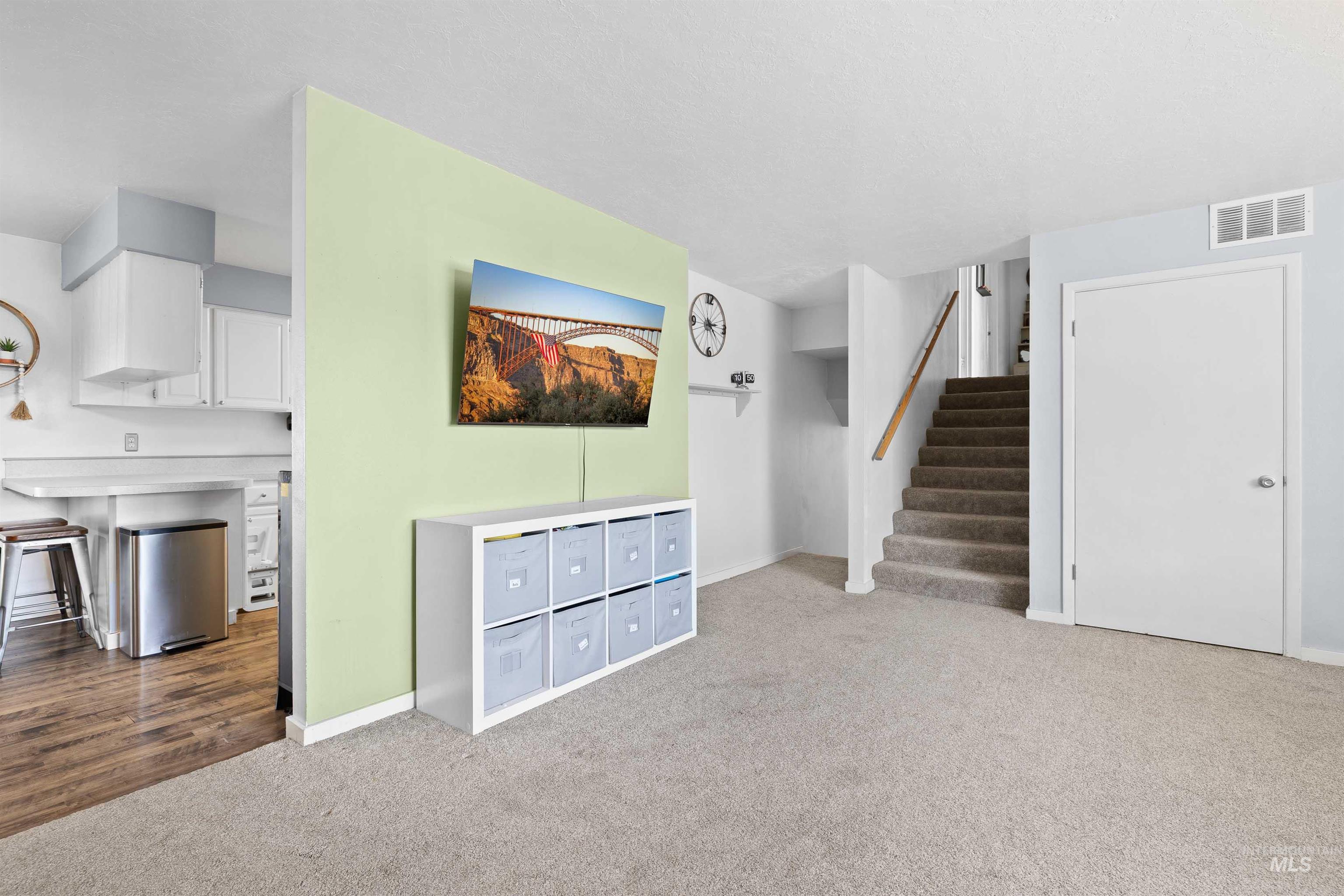 3983 N 2300 E, Filer, Idaho 83328, 4 Bedrooms, 3 Bathrooms, Residential For Sale, Price $594,900,MLS 98957121