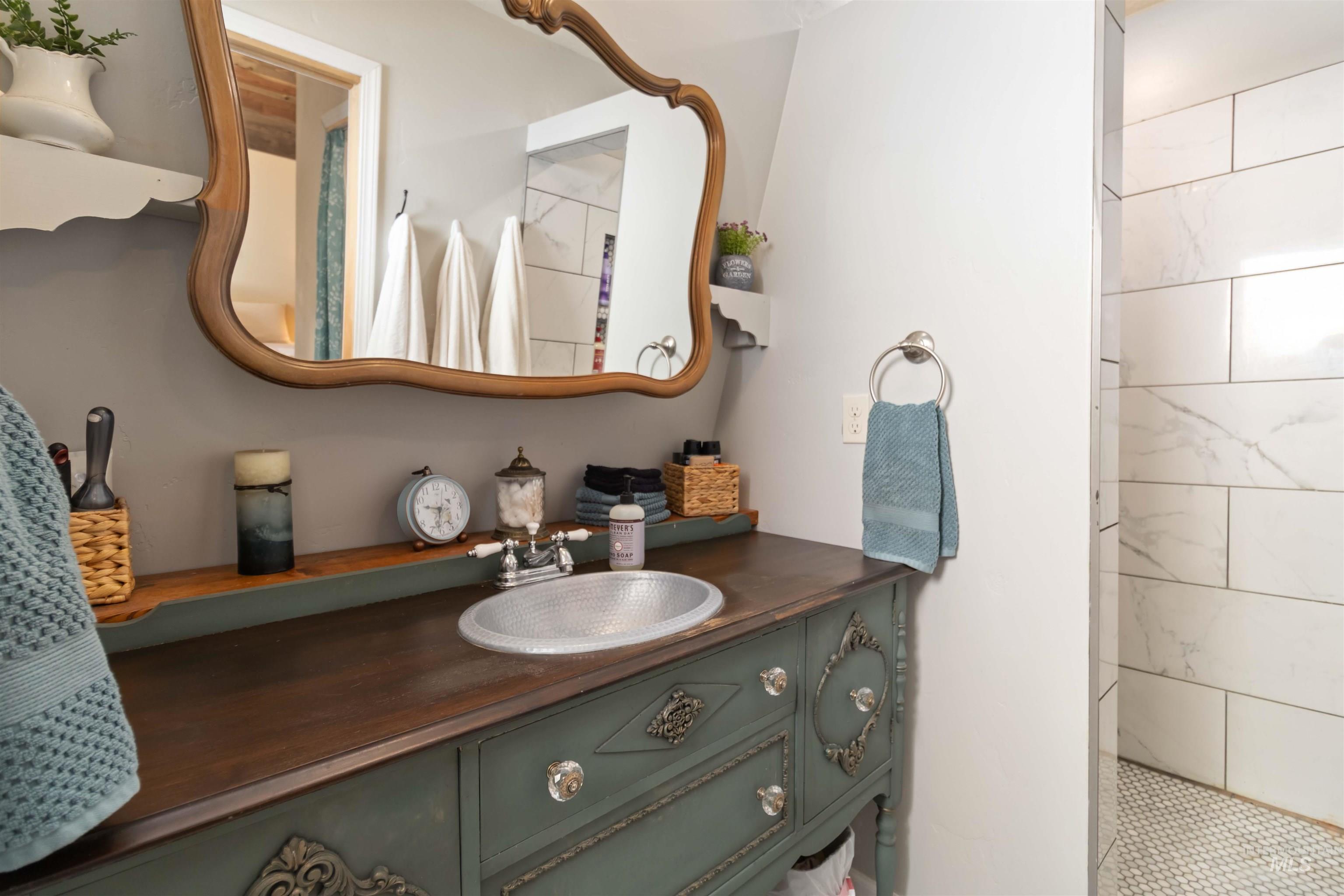 5805 E Denver Rd, New Plymouth, Idaho 83655, 6 Bedrooms, 4 Bathrooms, Residential For Sale, Price $1,295,000,MLS 98957126