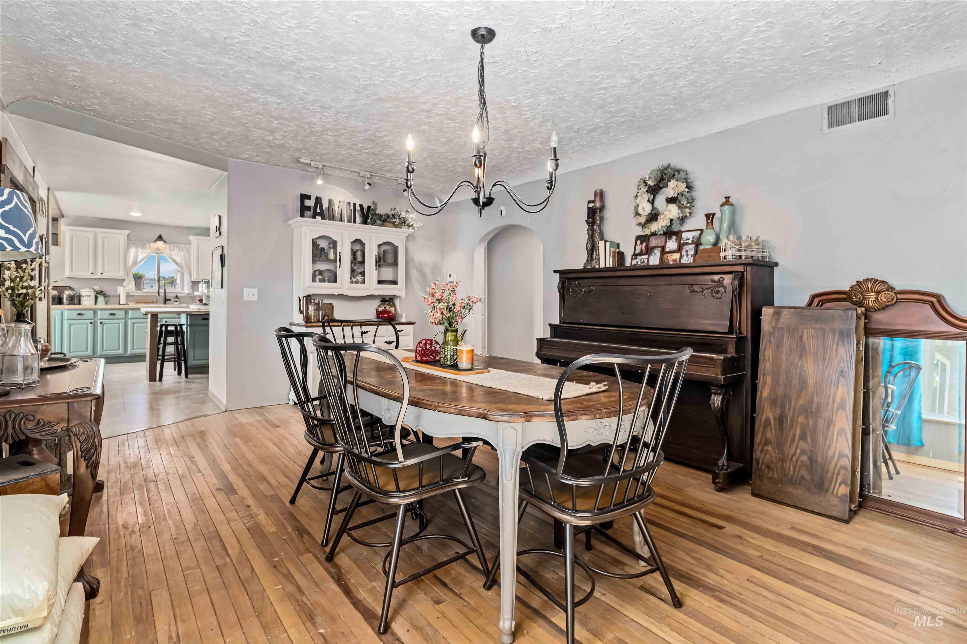 5805 E Denver Rd, New Plymouth, Idaho 83655, 6 Bedrooms, 4 Bathrooms, Residential For Sale, Price $1,295,000,MLS 98957126