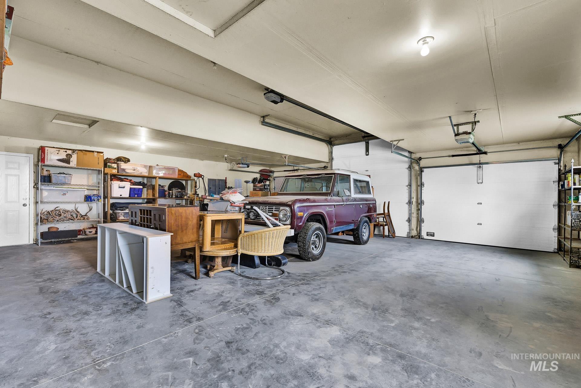 9770 Farner Rd, Nampa, Idaho 83686-9148, 3 Bedrooms, 3 Bathrooms, Farm & Ranch For Sale, Price $1,200,000, 98957131