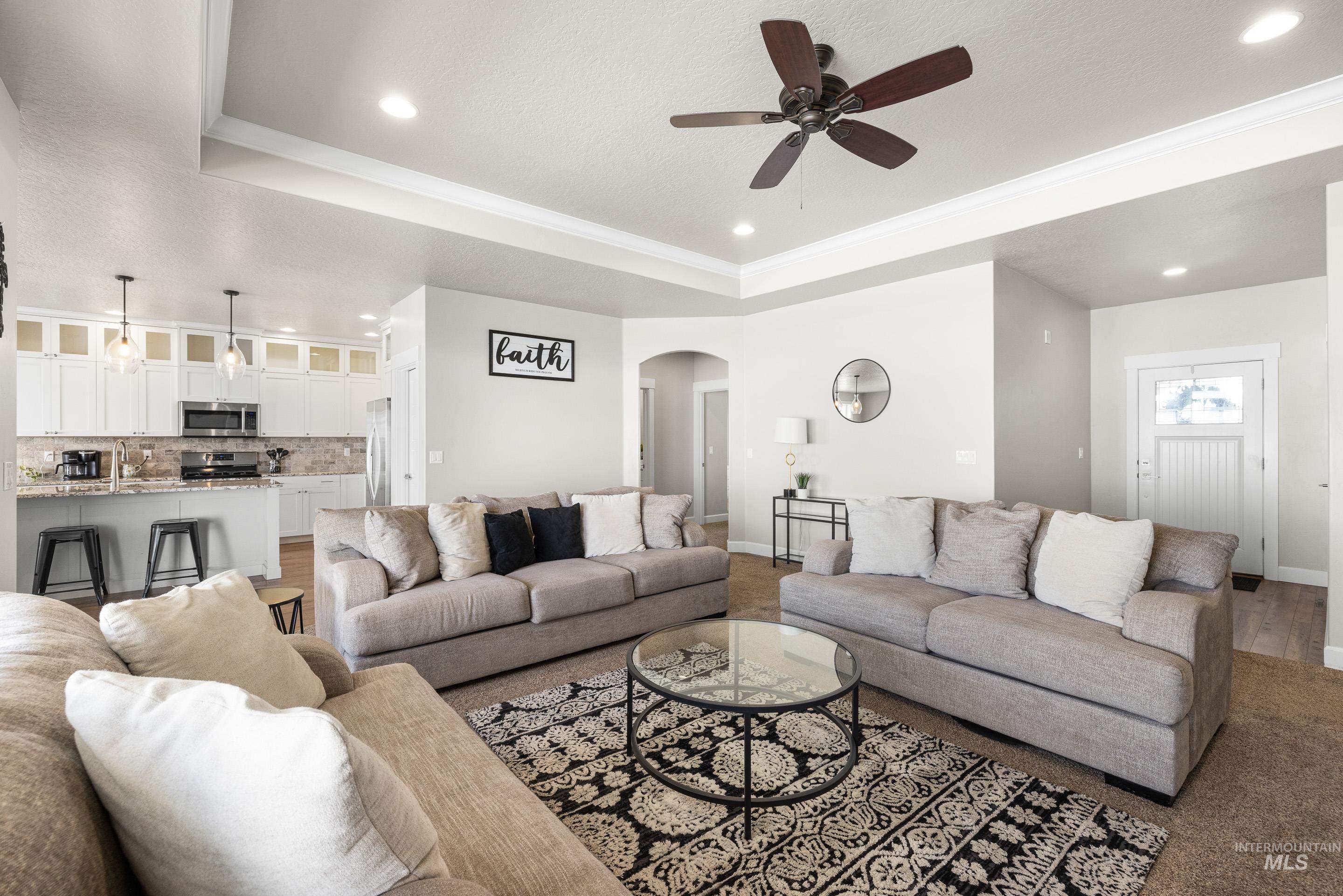 2709 Fallcrest St., Caldwell, Idaho 83607-5179, 3 Bedrooms, 2 Bathrooms, Residential For Sale, Price $440,000,MLS 98957141