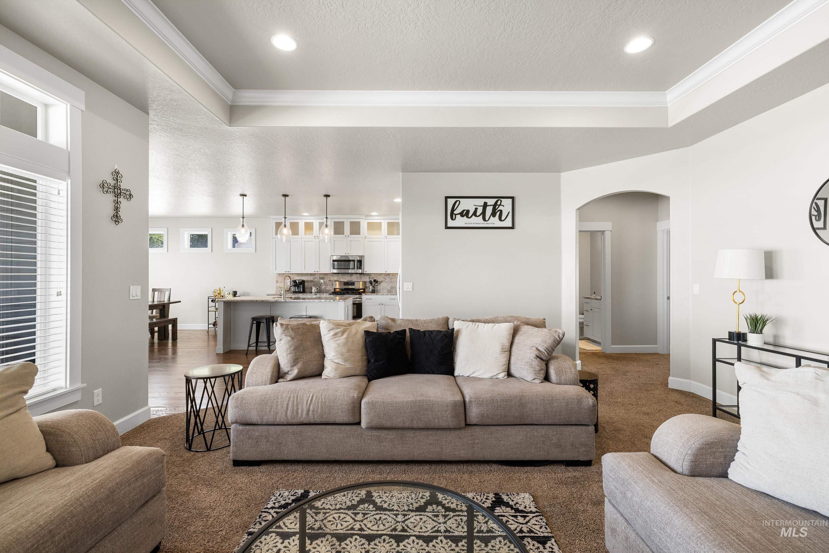 2709 Fallcrest St., Caldwell, Idaho 83607-5179, 3 Bedrooms, 2 Bathrooms, Residential For Sale, Price $440,000,MLS 98957141