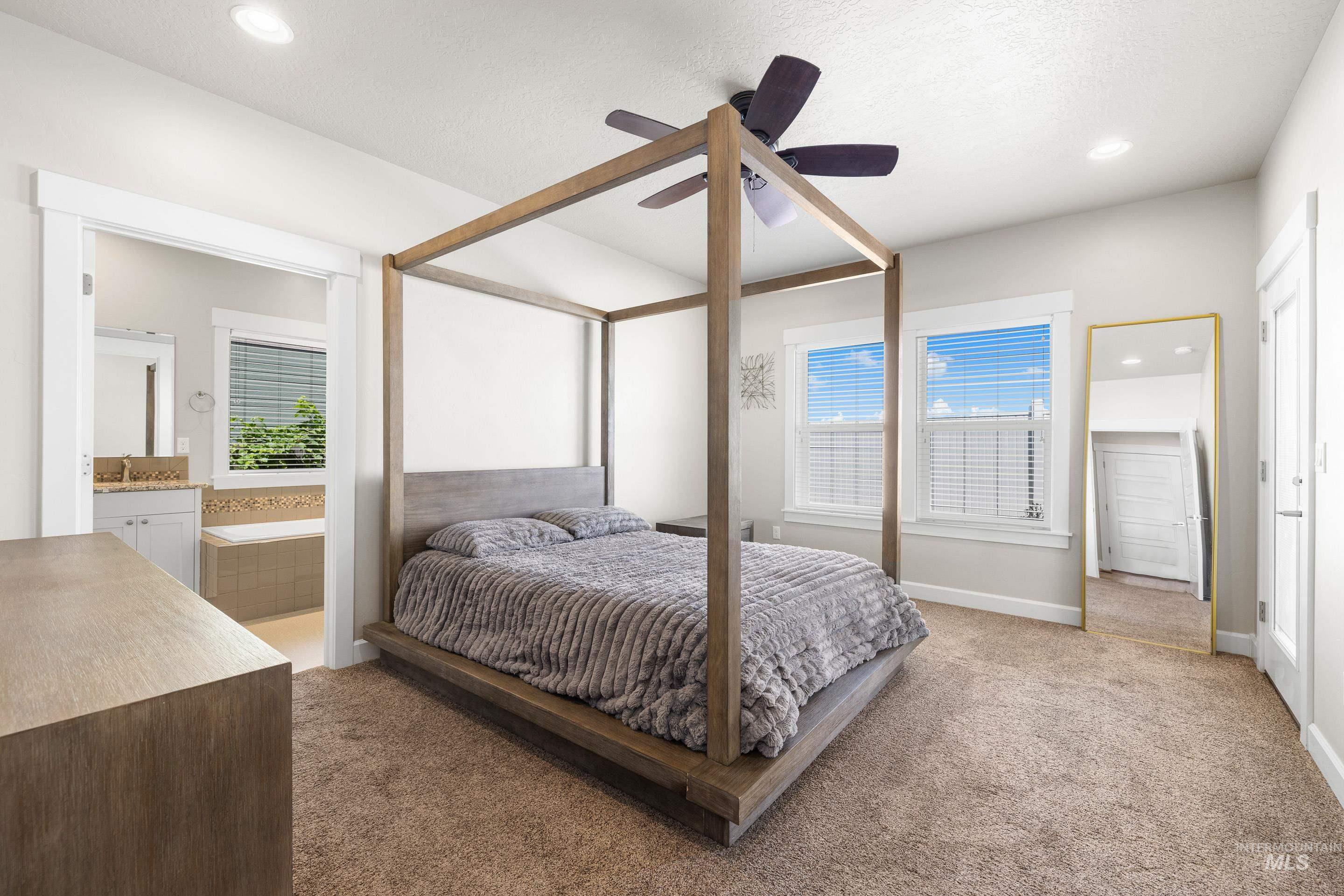 2709 Fallcrest St., Caldwell, Idaho 83607-5179, 3 Bedrooms, 2 Bathrooms, Residential For Sale, Price $440,000,MLS 98957141