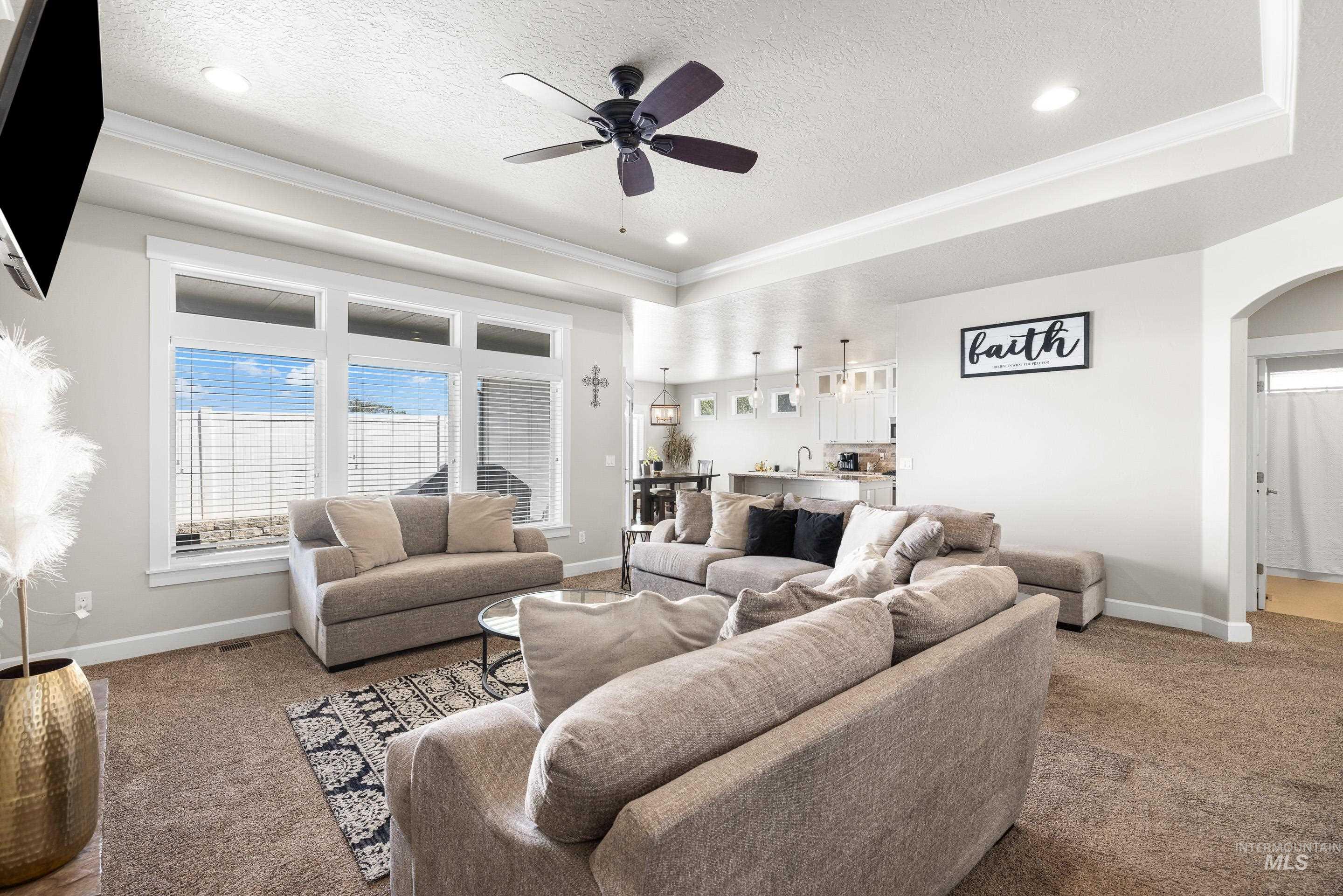 2709 Fallcrest St., Caldwell, Idaho 83607-5179, 3 Bedrooms, 2 Bathrooms, Residential For Sale, Price $440,000,MLS 98957141