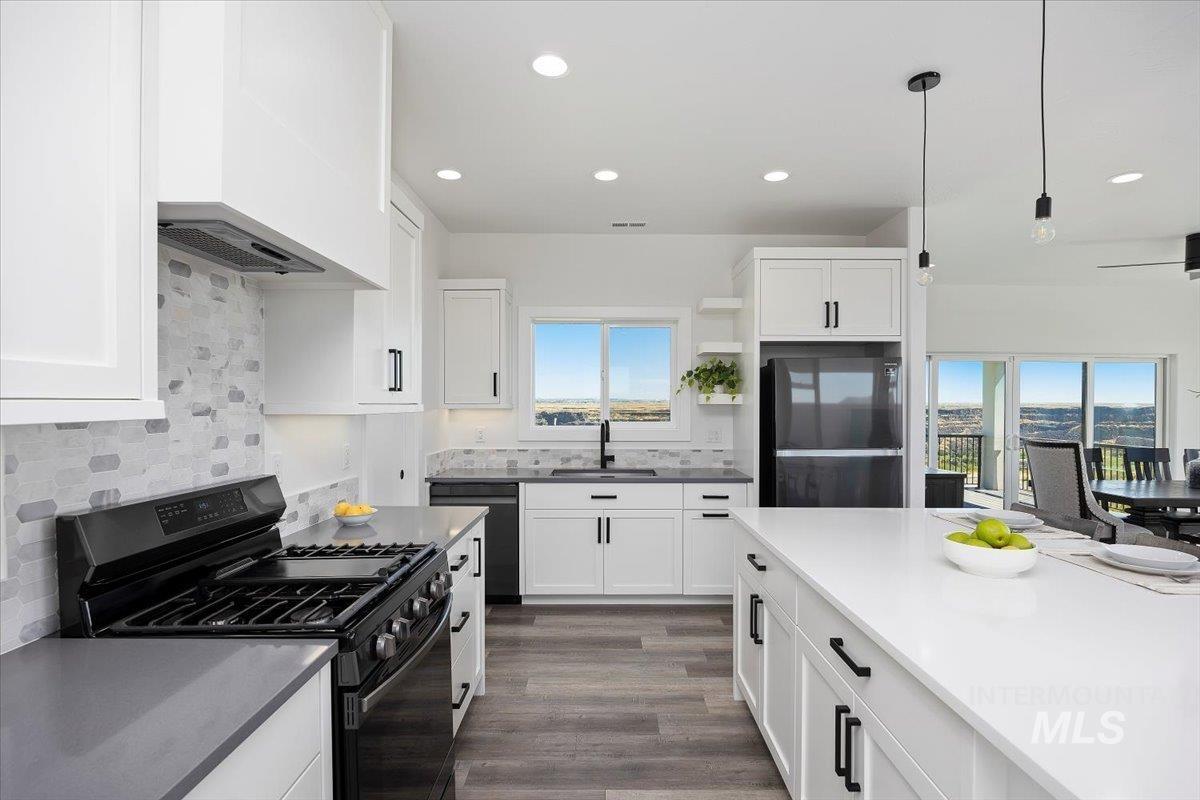 2230 Stricker Pl, Twin Falls, Idaho 83301, 4 Bedrooms, 2.5 Bathrooms, Residential For Sale, Price $774,900, 98957148