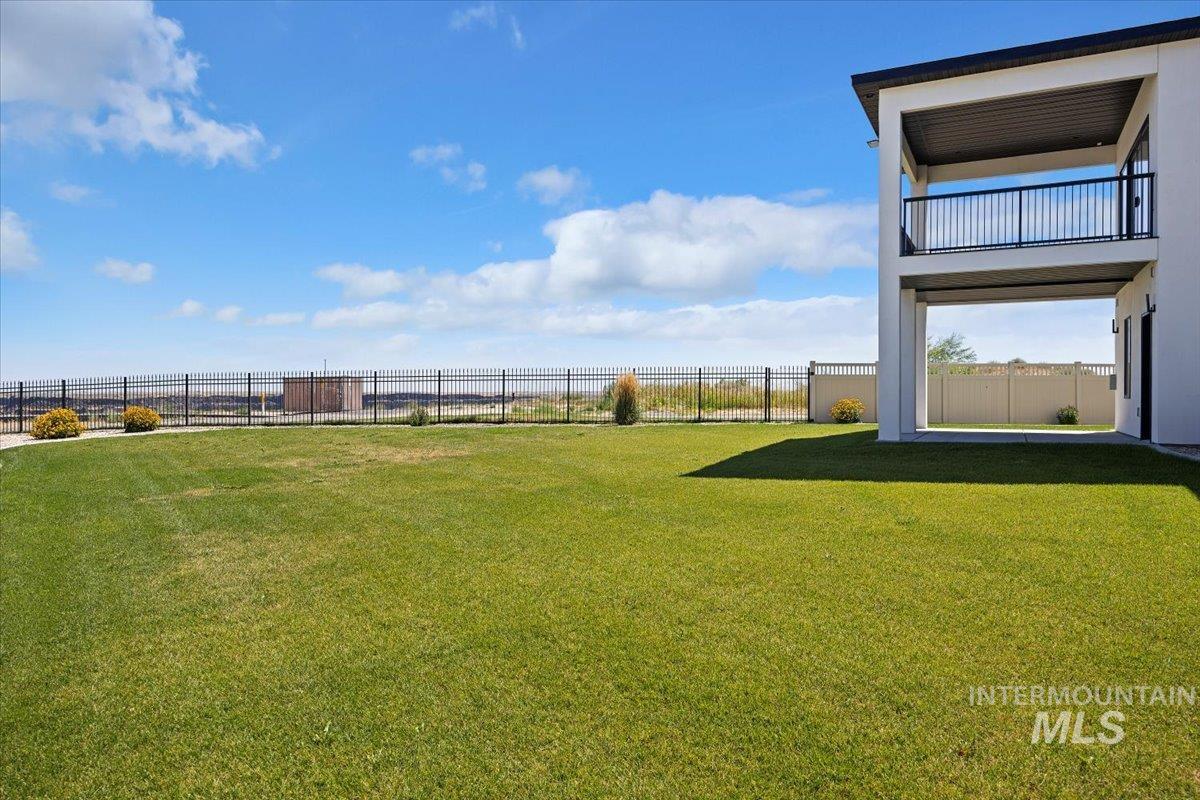 2230 Stricker Pl, Twin Falls, Idaho 83301, 4 Bedrooms, 2.5 Bathrooms, Residential For Sale, Price $774,900, 98957148