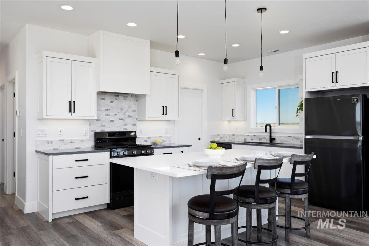 2230 Stricker Pl, Twin Falls, Idaho 83301, 4 Bedrooms, 2.5 Bathrooms, Residential For Sale, Price $774,900, 98957148