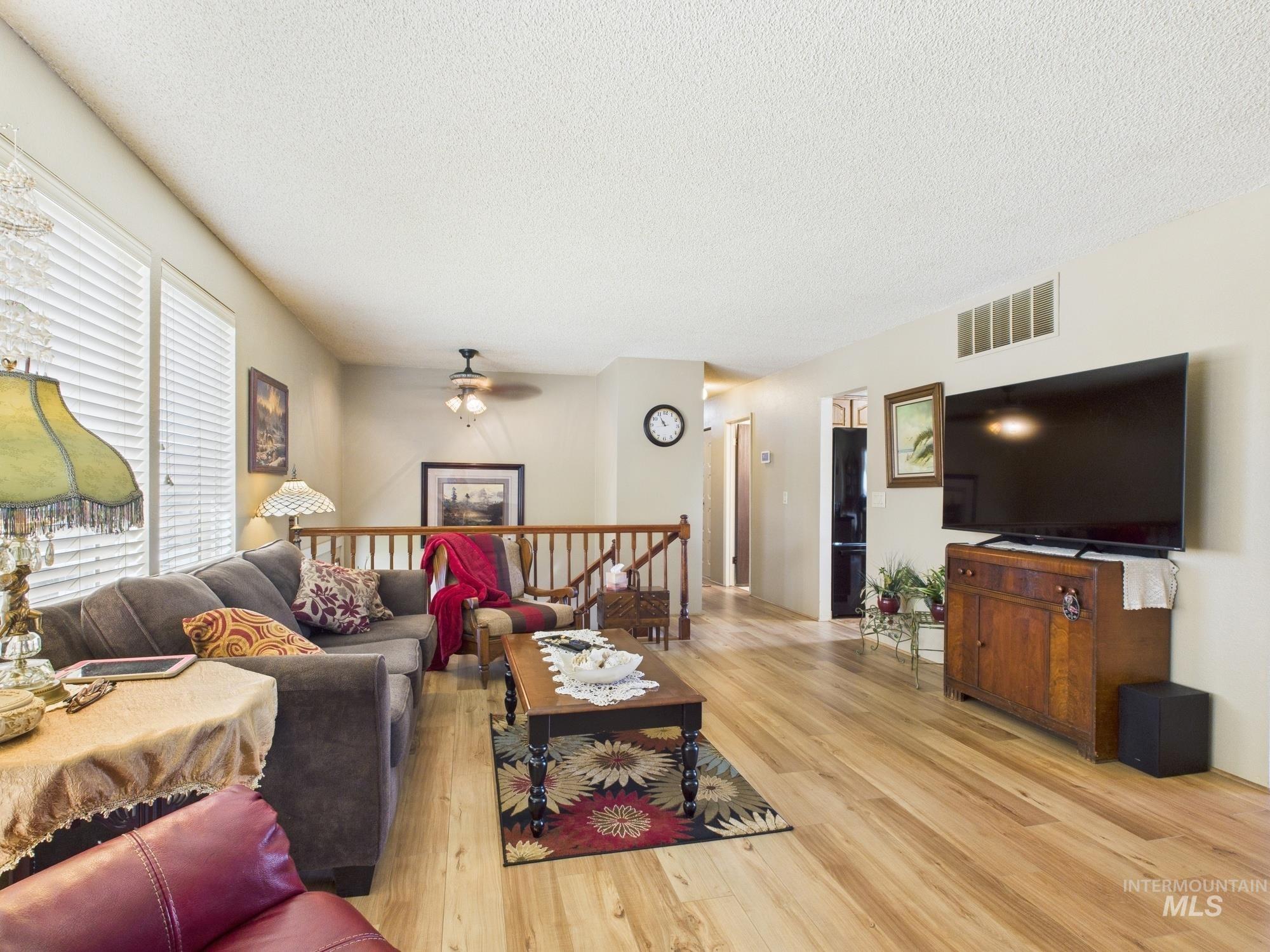 3585 Country Club Drive, Lewiston, Idaho 83501, 5 Bedrooms, 3 Bathrooms, Residential For Sale, Price $480,000, 98957165