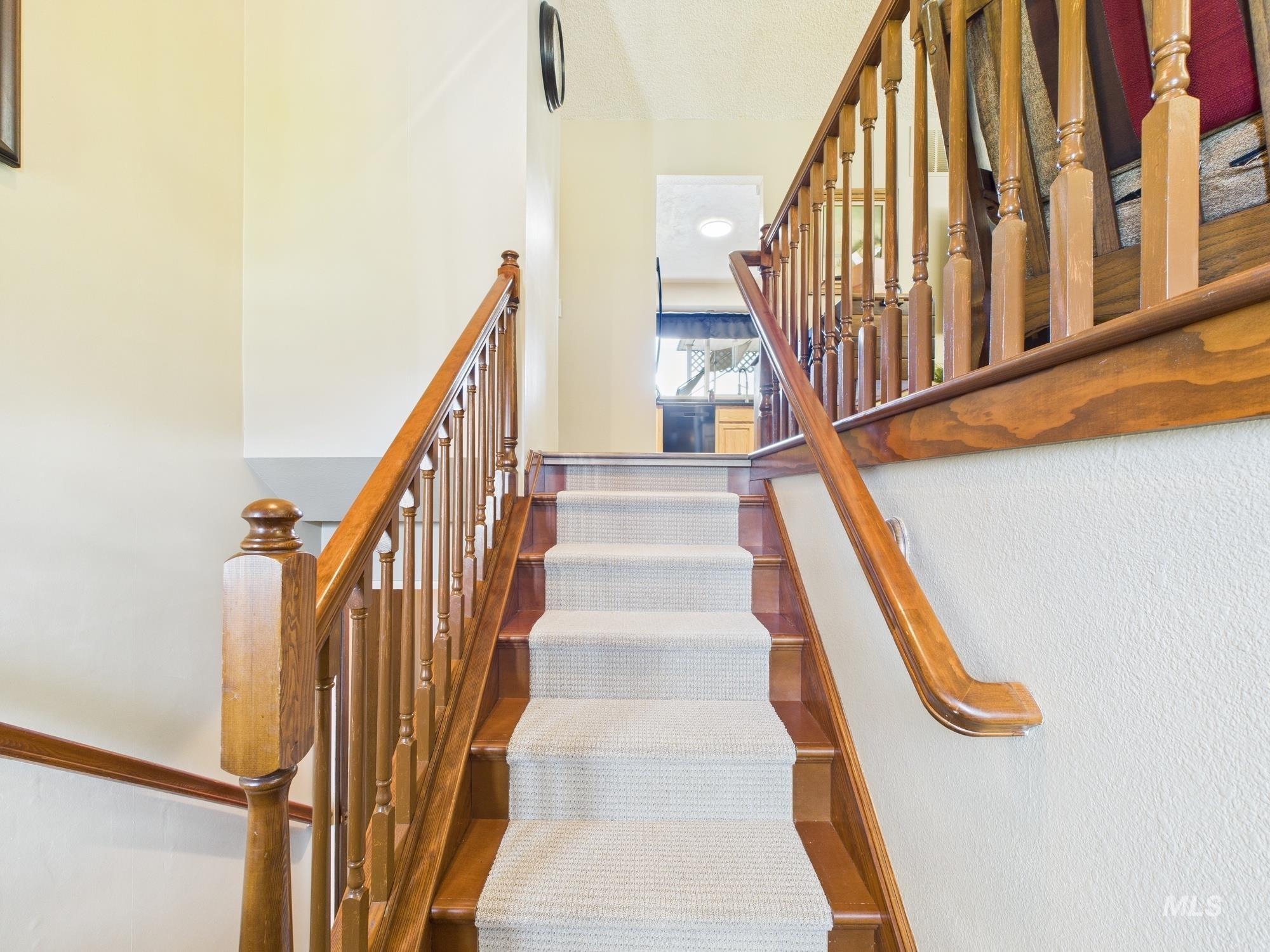 3585 Country Club Drive, Lewiston, Idaho 83501, 5 Bedrooms, 3 Bathrooms, Residential For Sale, Price $480,000, 98957165