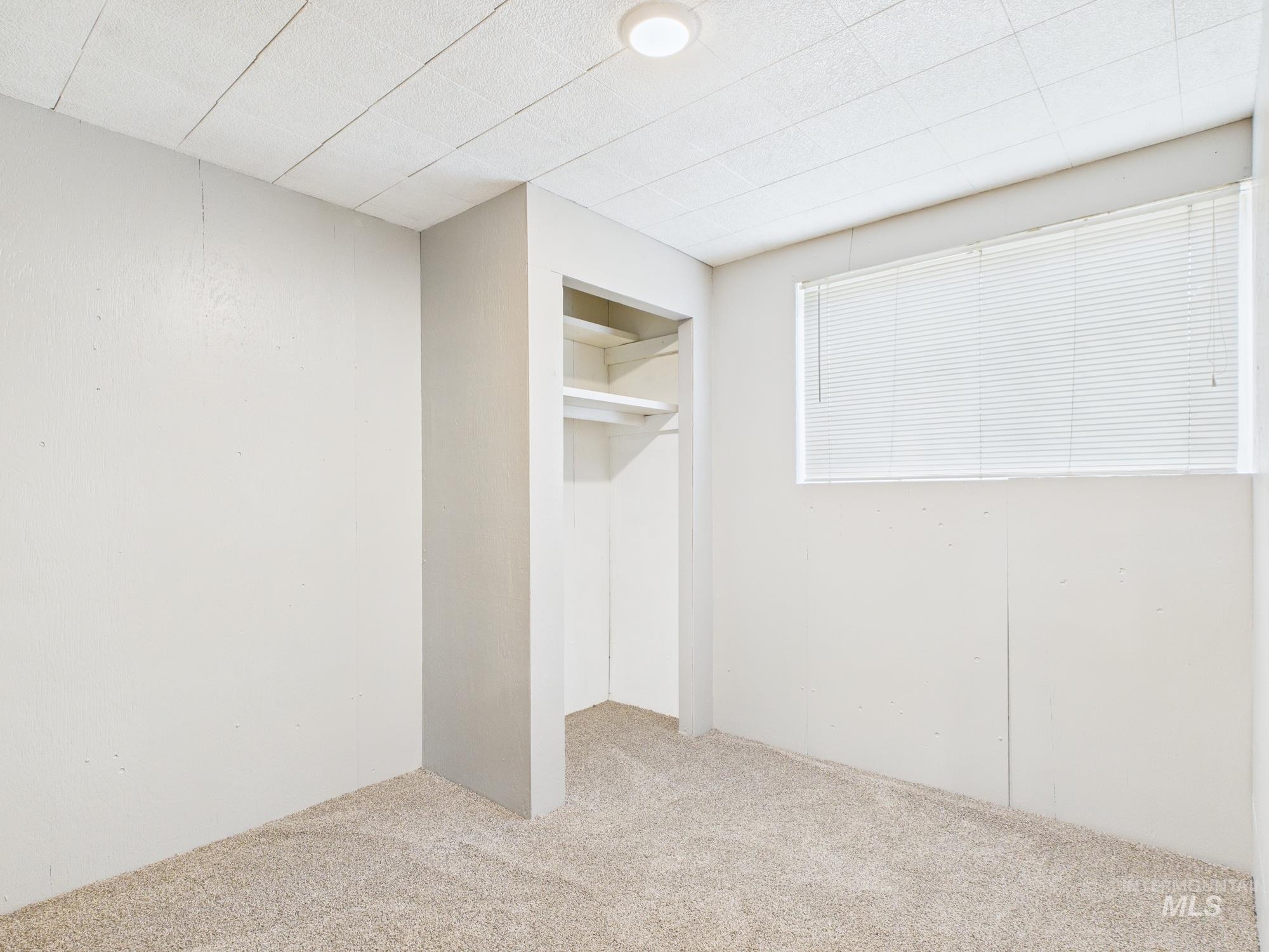 3585 Country Club Drive, Lewiston, Idaho 83501, 5 Bedrooms, 3 Bathrooms, Residential For Sale, Price $480,000, 98957165