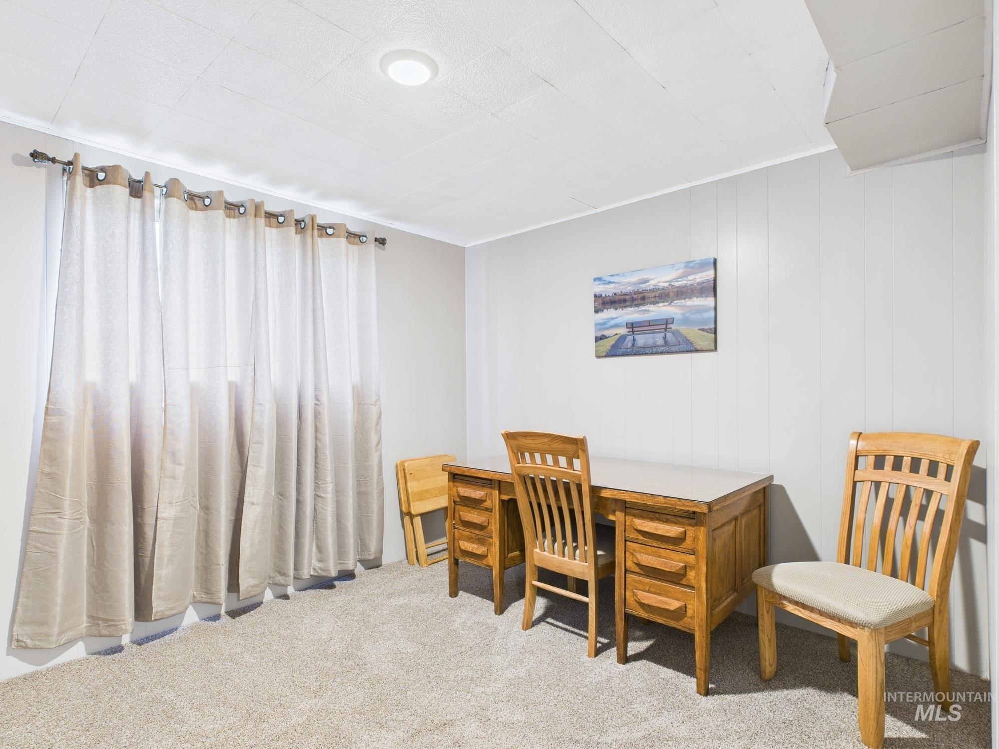 3585 Country Club Drive, Lewiston, Idaho 83501, 5 Bedrooms, 3 Bathrooms, Residential For Sale, Price $480,000, 98957165