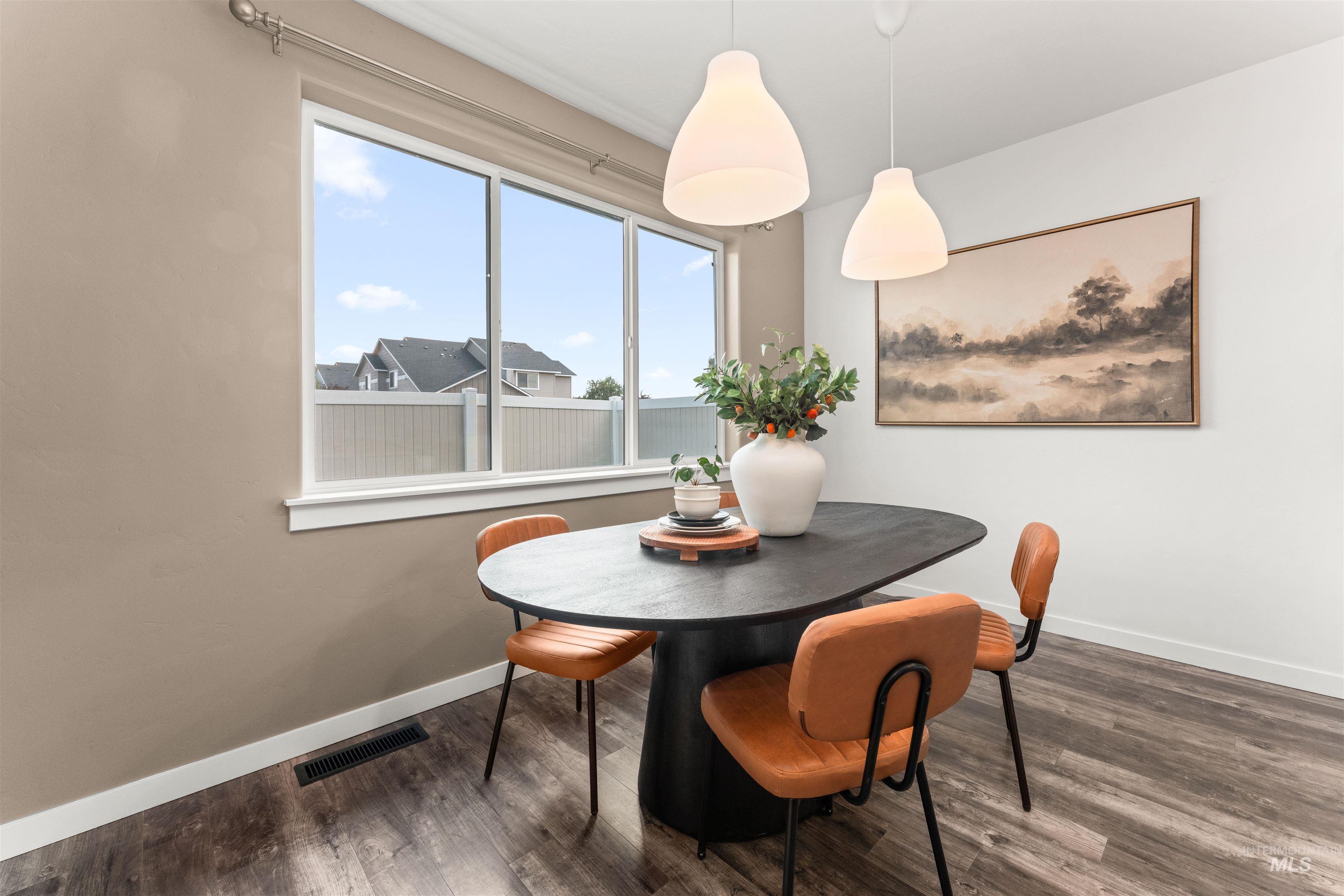 1983 W Bella Lane, Nampa, Idaho 83651, 3 Bedrooms, 2.5 Bathrooms, Residential Income For Sale, Price $375,000,MLS 98957171