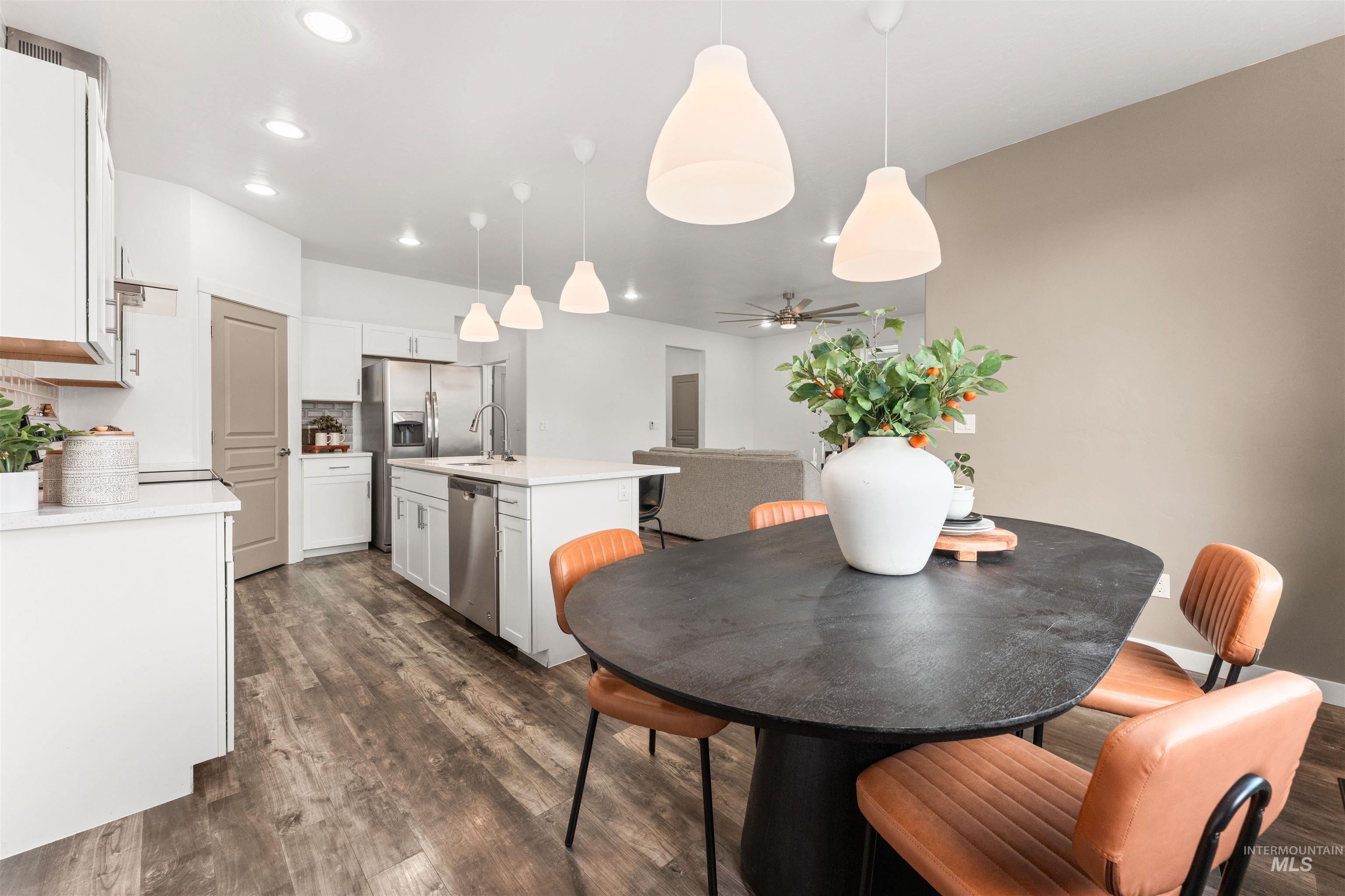 1983 W Bella Lane, Nampa, Idaho 83651, 3 Bedrooms, 2.5 Bathrooms, Residential Income For Sale, Price $375,000,MLS 98957171