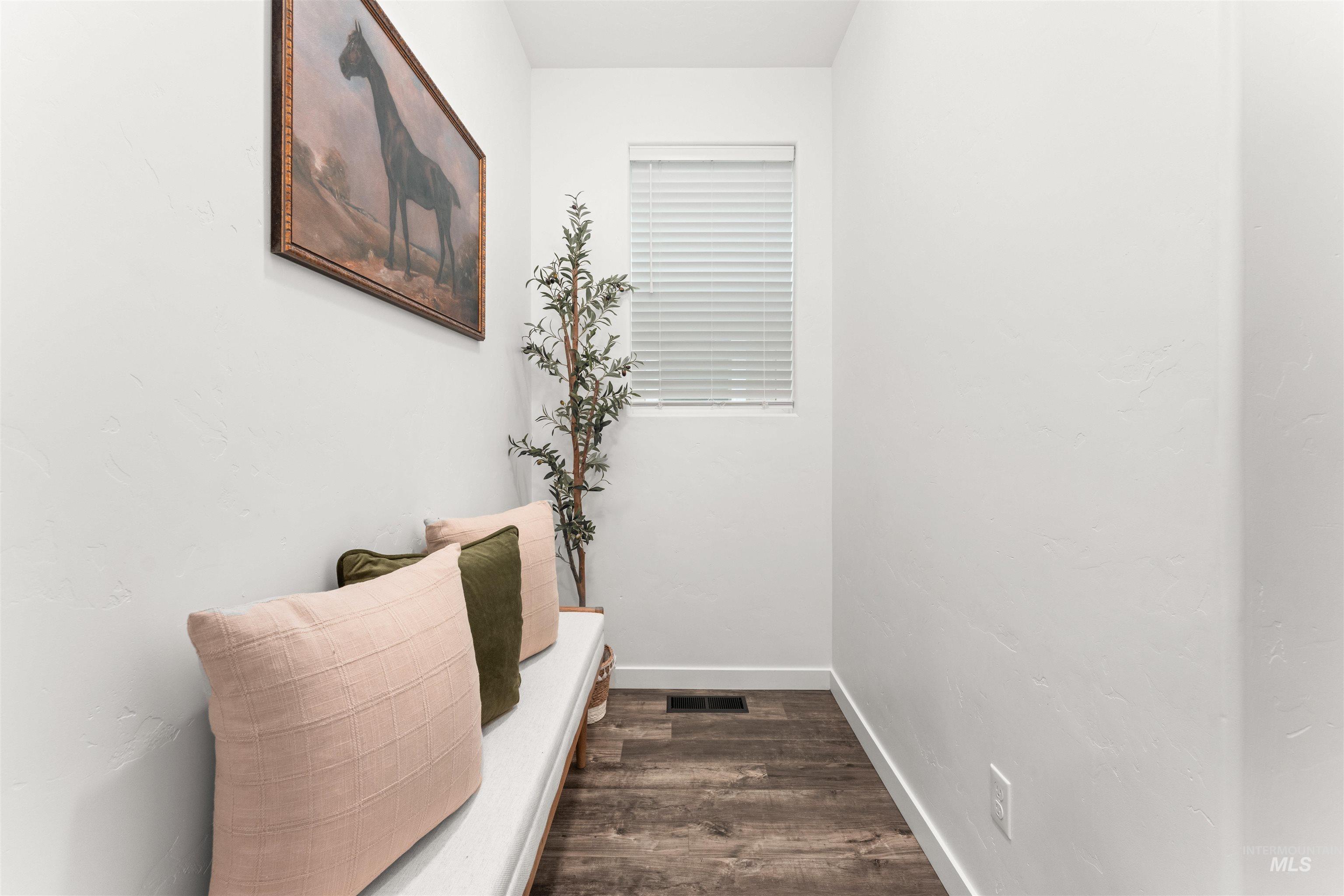 1983 W Bella Lane, Nampa, Idaho 83651, 3 Bedrooms, 2.5 Bathrooms, Residential Income For Sale, Price $375,000,MLS 98957171