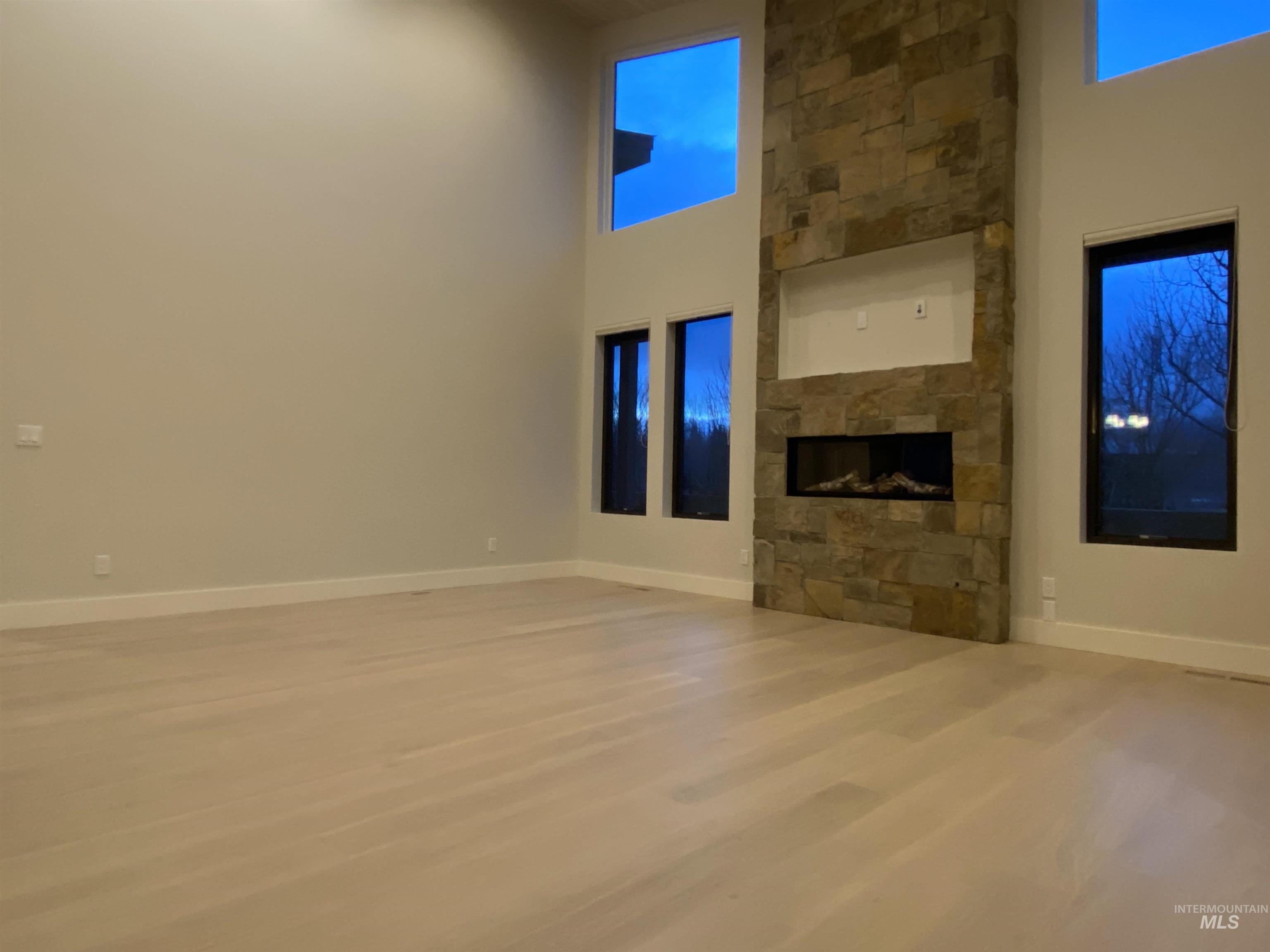 27 Streamside Drive, Hailey, Idaho 83333, 4 Bedrooms, 3.5 Bathrooms, Residential For Sale, Price $2,999,000,MLS 98957173