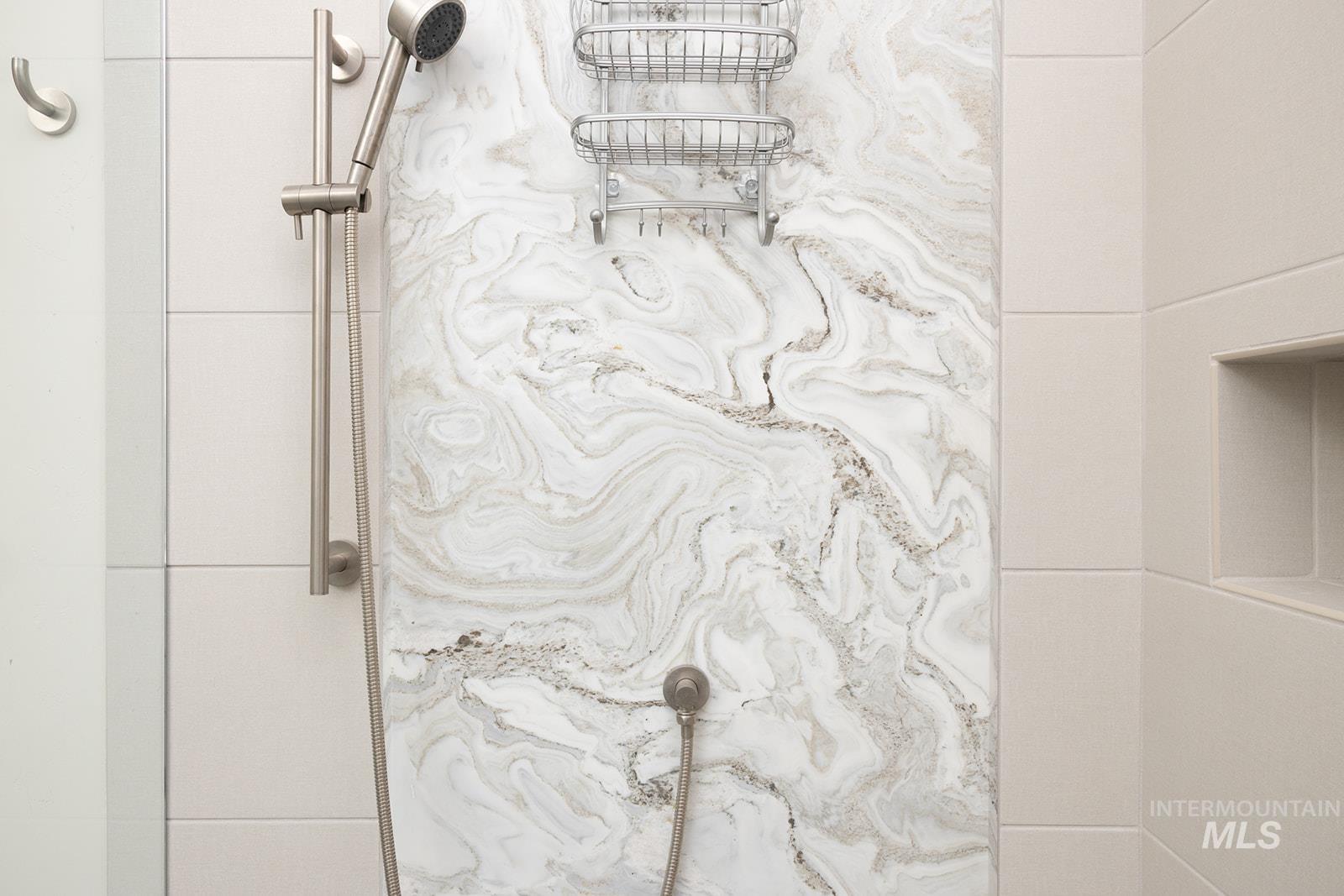 27 Streamside Drive, Hailey, Idaho 83333, 4 Bedrooms, 3.5 Bathrooms, Residential For Sale, Price $2,999,000,MLS 98957173