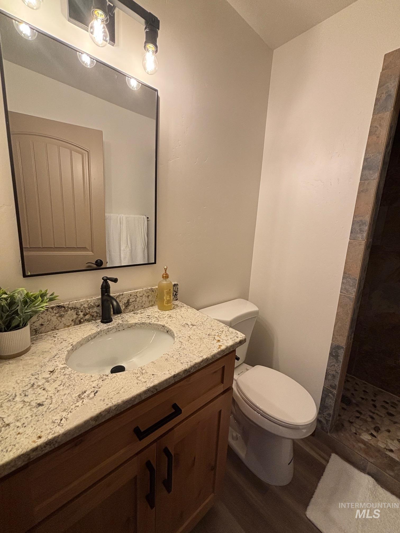 2211 Powers Drive, Lewiston, Idaho 83501, 3 Bedrooms, 2.5 Bathrooms, Residential For Sale, Price $527,000,MLS 98957174