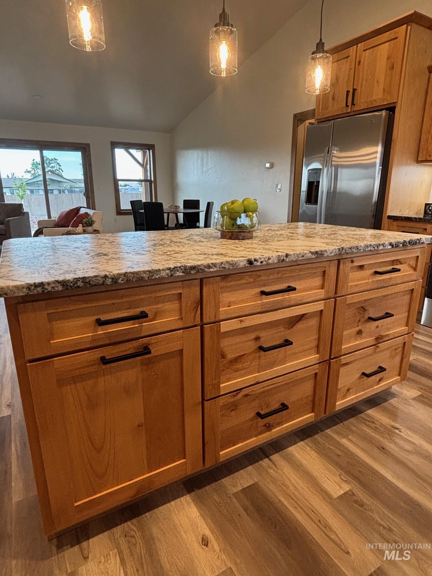 2211 Powers Drive, Lewiston, Idaho 83501, 3 Bedrooms, 2.5 Bathrooms, Residential For Sale, Price $527,000,MLS 98957174