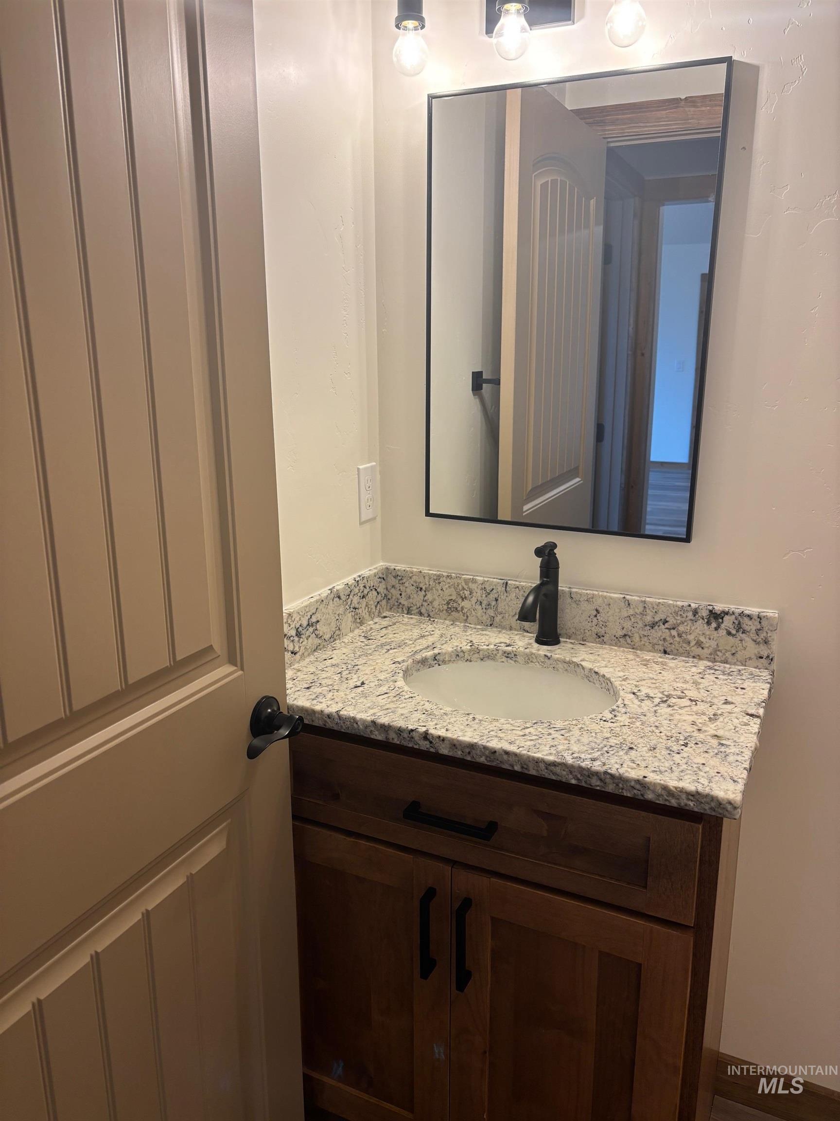 2213 Powers Drive, Lewiston, Idaho 83501, 3 Bedrooms, 2.5 Bathrooms, Residential For Sale, Price $523,000,MLS 98957177