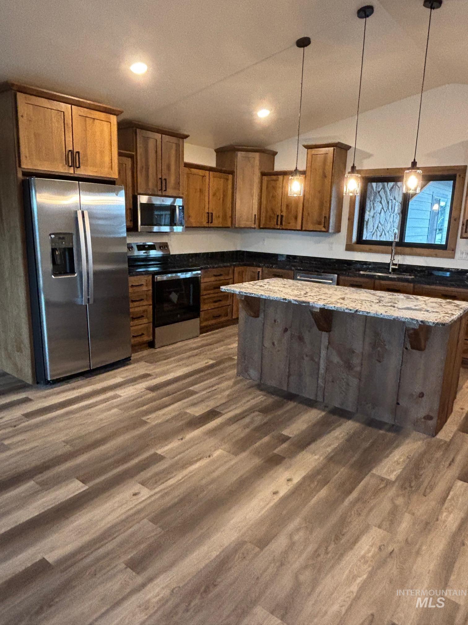 2213 Powers Drive, Lewiston, Idaho 83501, 3 Bedrooms, 2.5 Bathrooms, Residential For Sale, Price $530,000,MLS 98957177