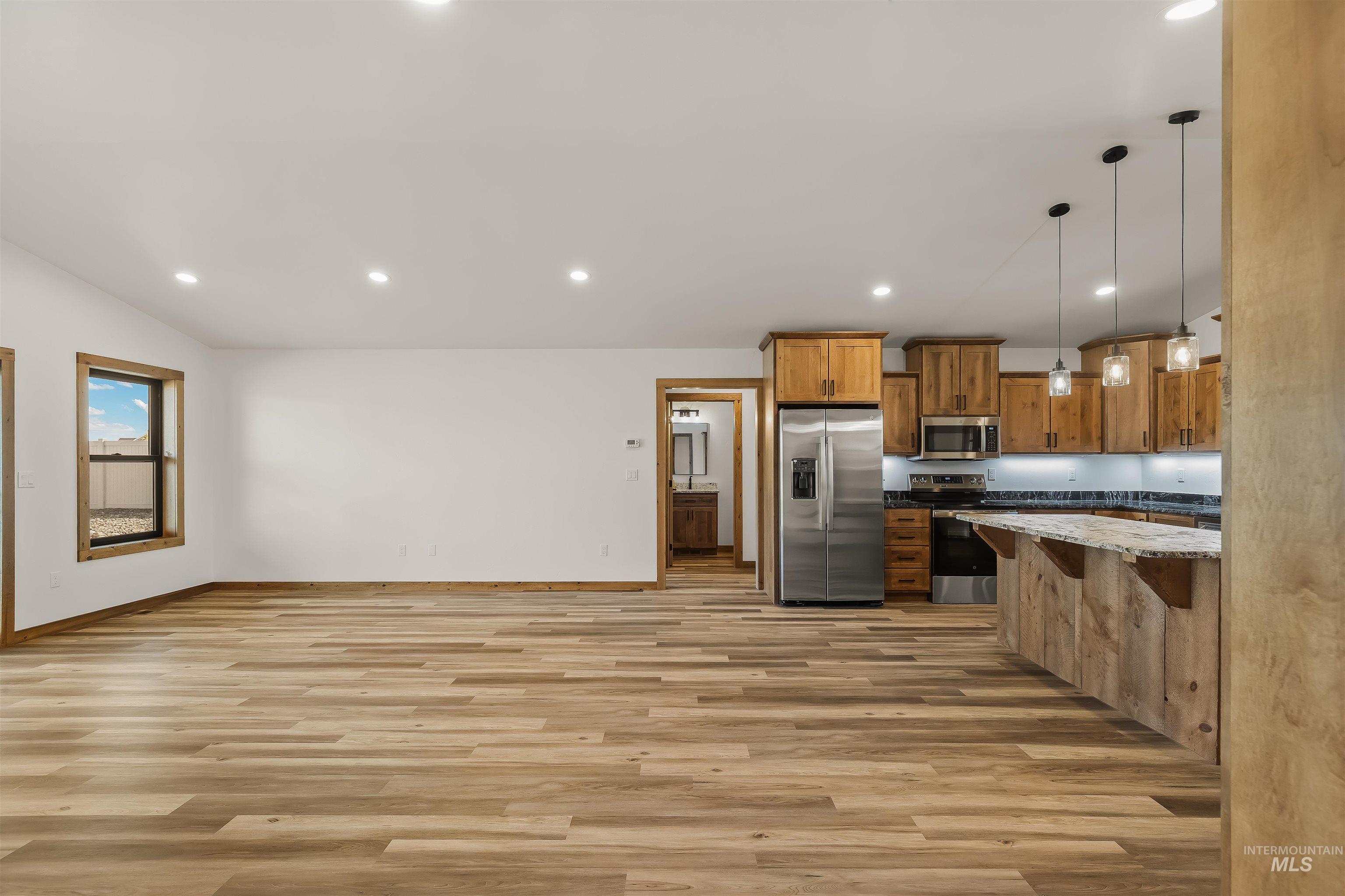 2213 Powers Drive, Lewiston, Idaho 83501, 3 Bedrooms, 2.5 Bathrooms, Residential For Sale, Price $530,000,MLS 98957177