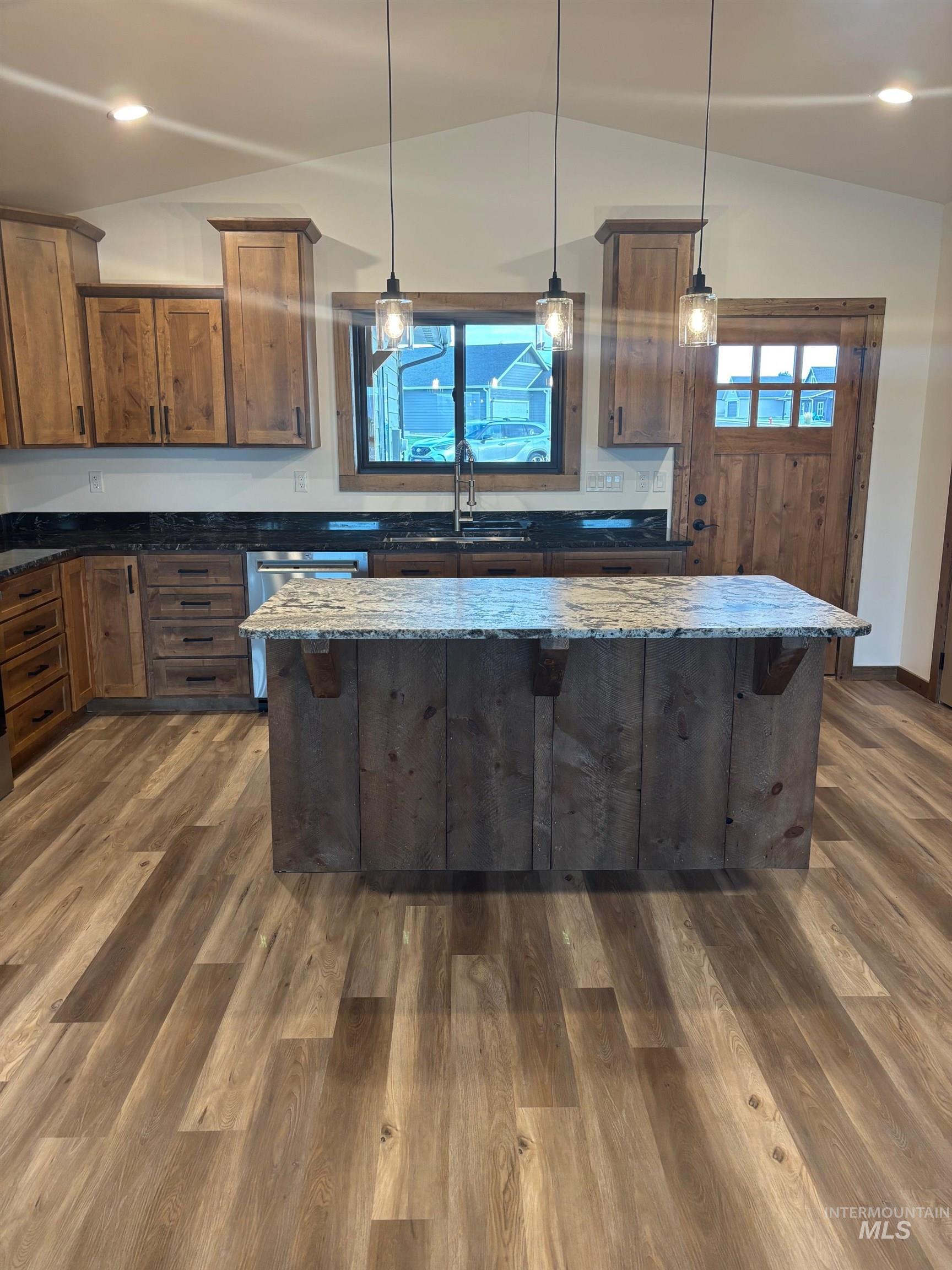 2213 Powers Drive, Lewiston, Idaho 83501, 3 Bedrooms, 2.5 Bathrooms, Residential For Sale, Price $530,000,MLS 98957177