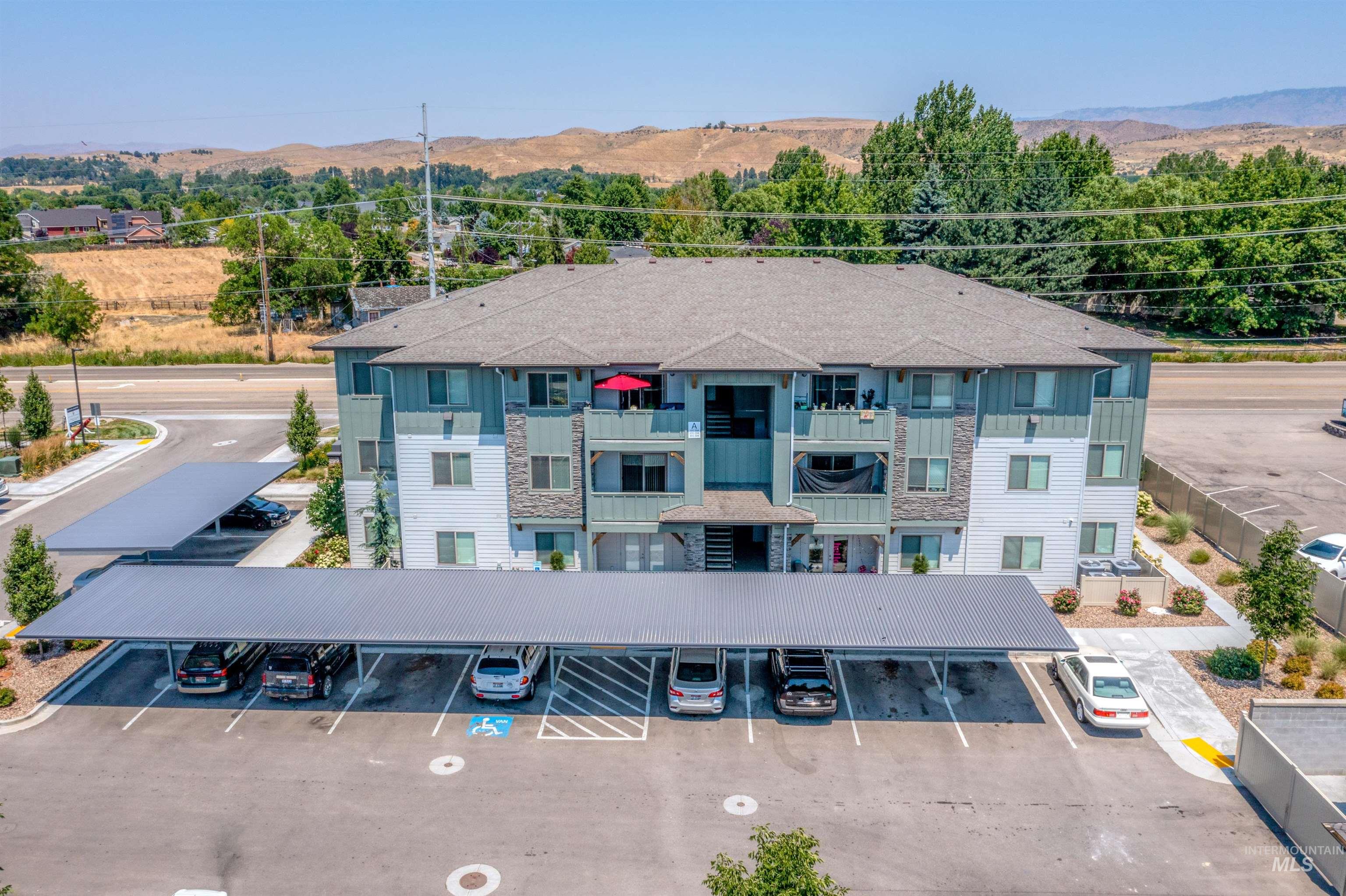 3126 E Victory Rd., Nampa, Idaho 83687, Residential Income For Sale, Price $86,052,715, 98957183