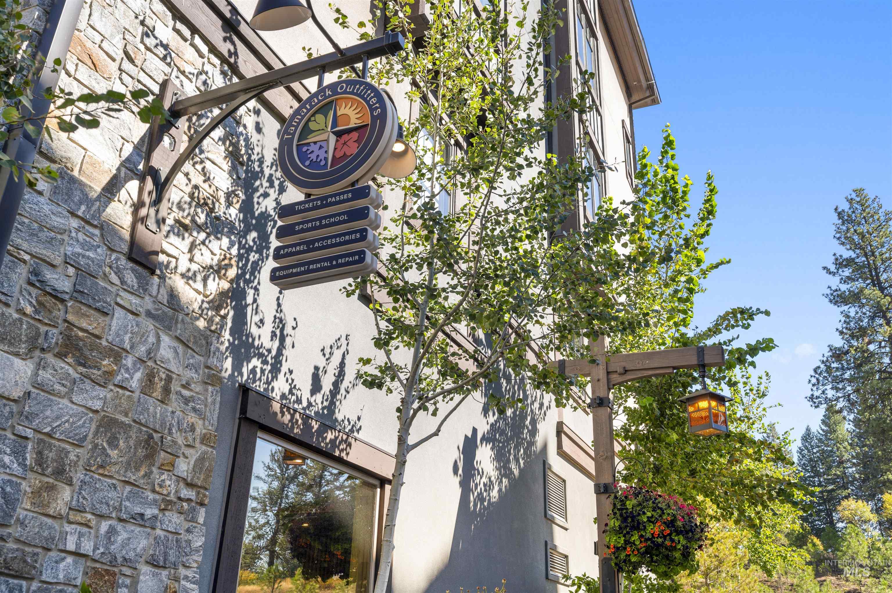 495 Discovery Drive, Donnelly, Idaho 83615, 4 Bedrooms, 4 Bathrooms, Residential For Sale, Price $2,900,000,MLS 98957226