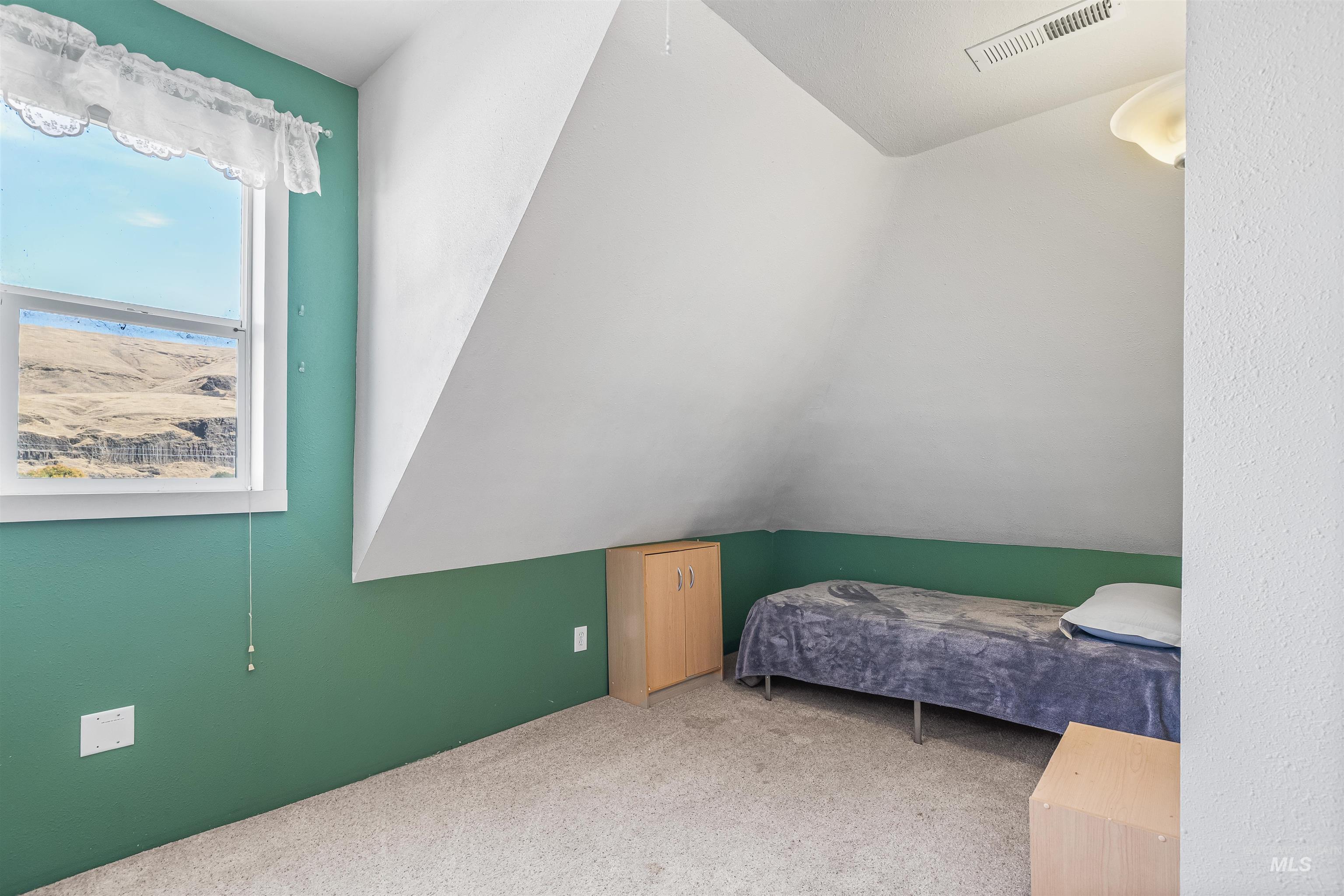 815 2nd Street, Asotin, Washington 99402, 4 Bedrooms, 2 Bathrooms, Residential For Sale, Price $334,900,MLS 98957301