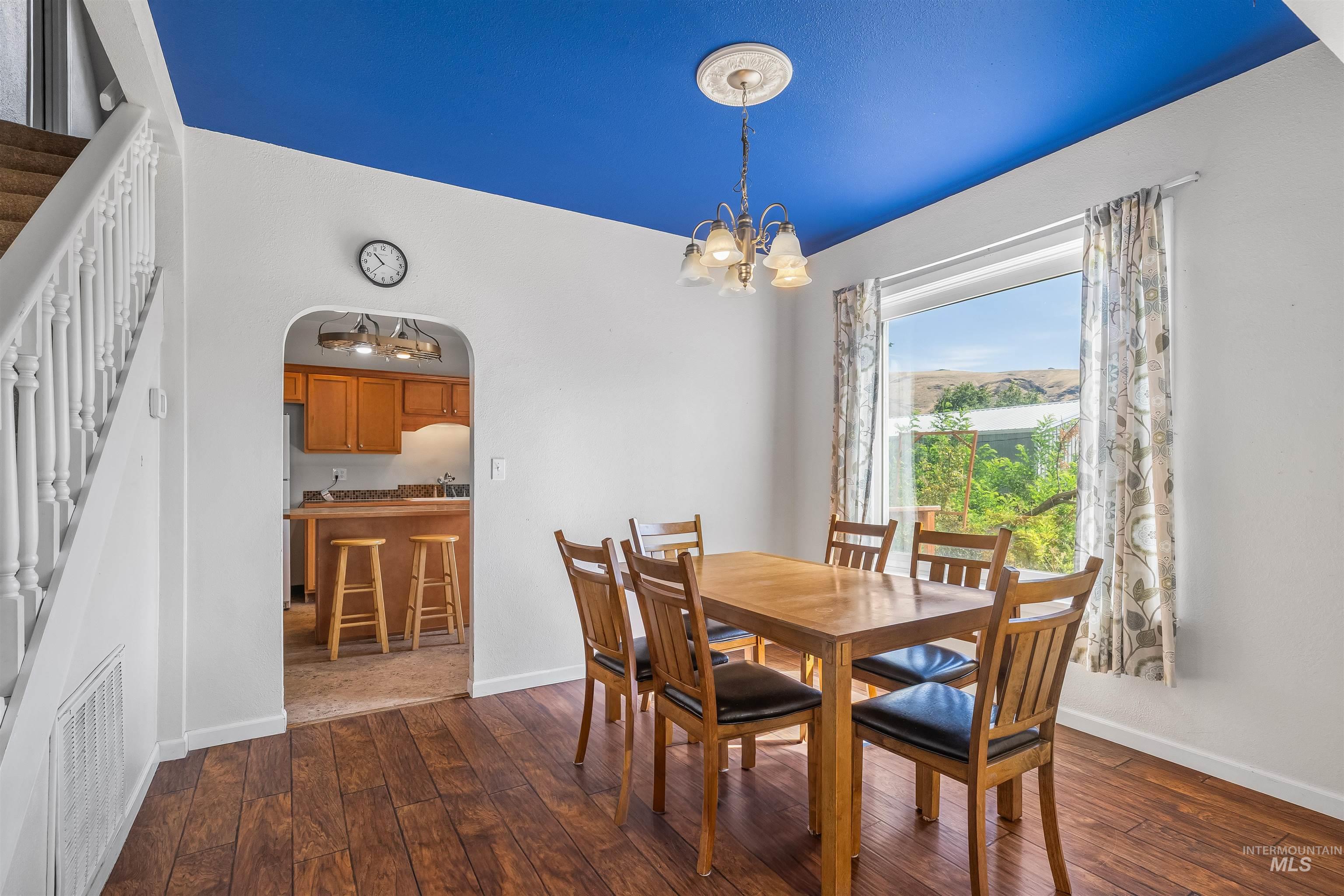 815 2nd Street, Asotin, Washington 99402, 4 Bedrooms, 2 Bathrooms, Residential For Sale, Price $334,900,MLS 98957301