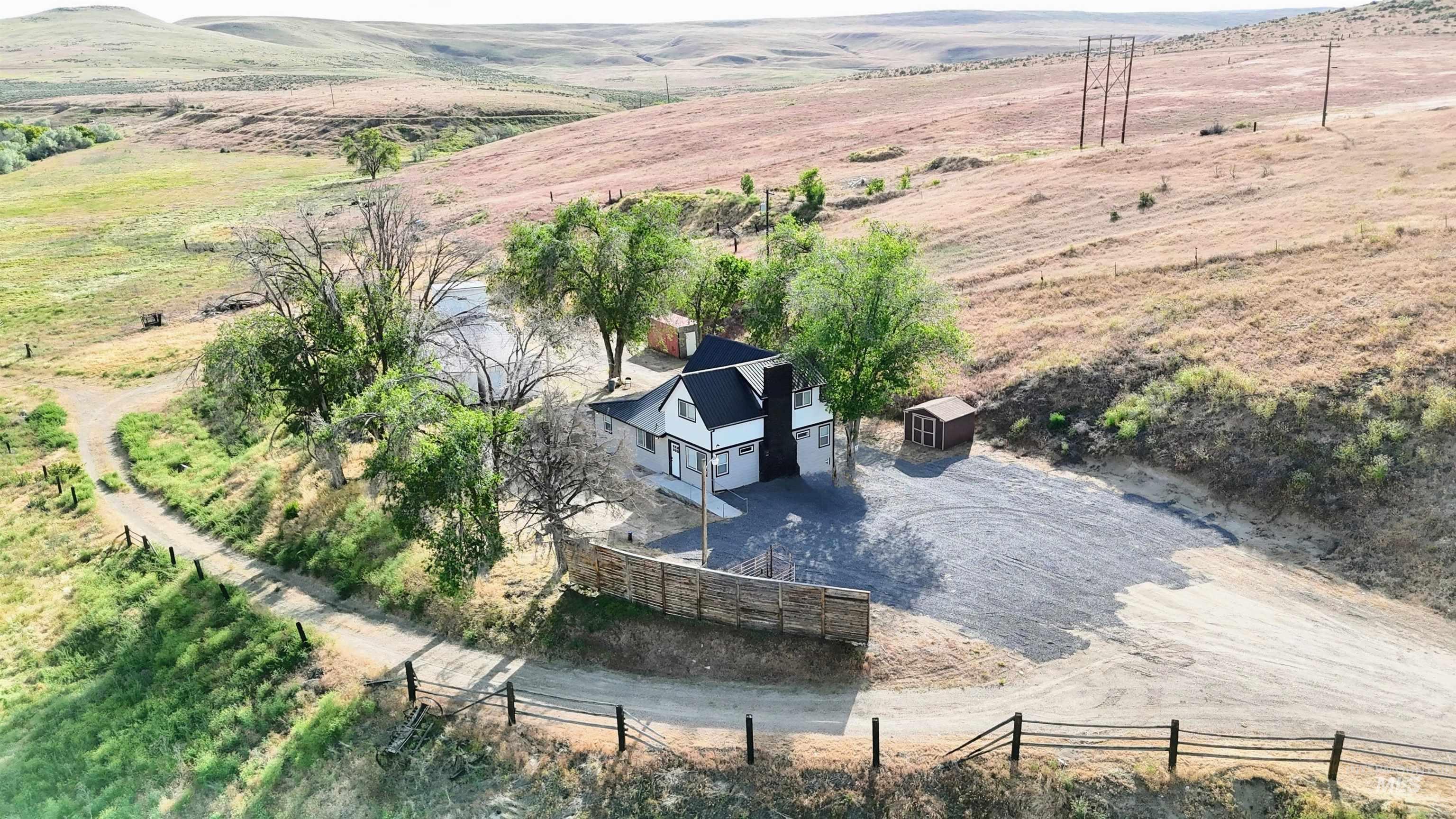 5850 Lockett Rd., Huntington, Oregon 97907, 4 Bedrooms, 2.5 Bathrooms, Farm & Ranch For Sale, Price $525,000,MLS 98957305