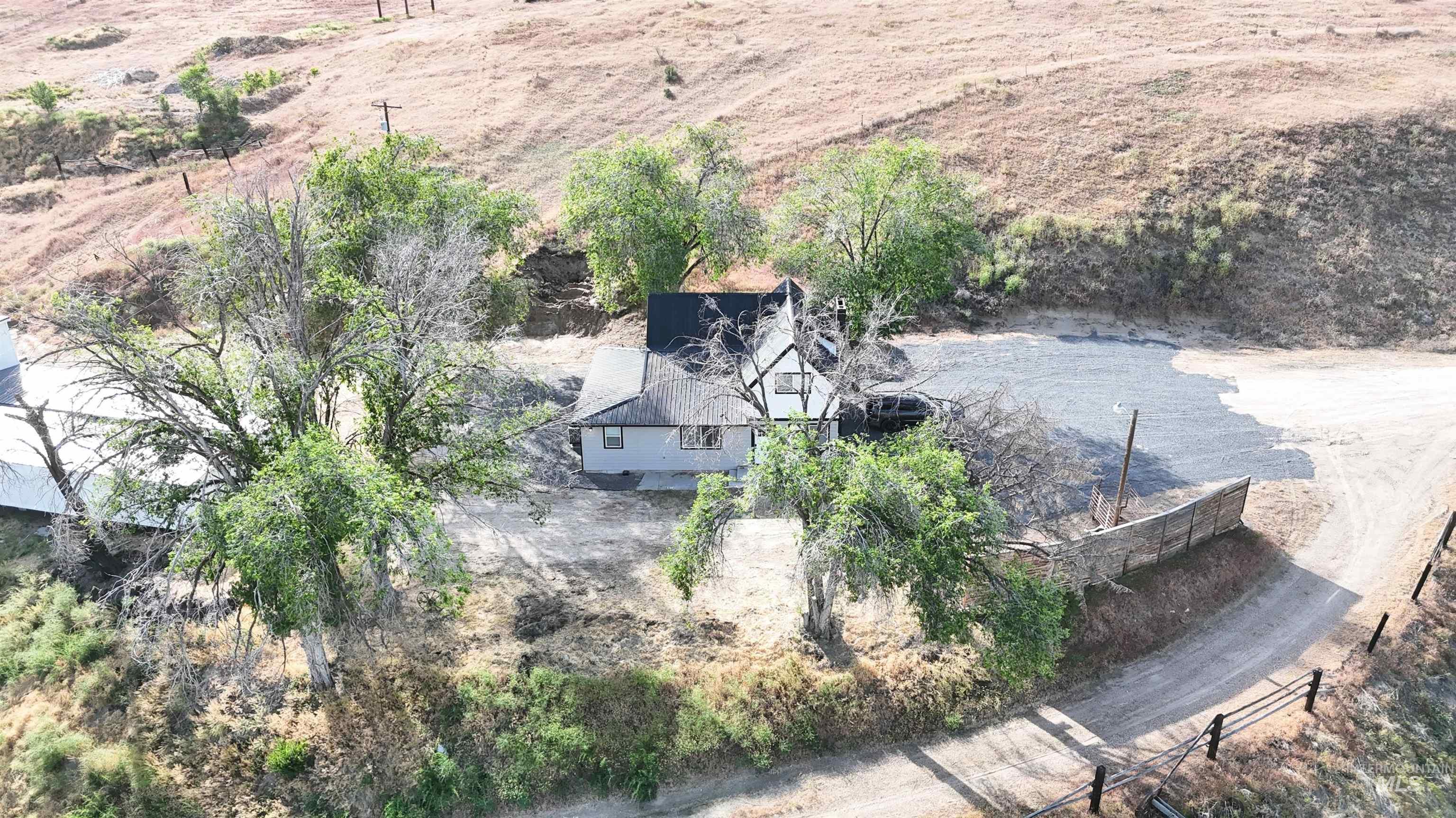 5850 Lockett Rd., Huntington, Oregon 97907, 4 Bedrooms, 2.5 Bathrooms, Farm & Ranch For Sale, Price $525,000,MLS 98957305