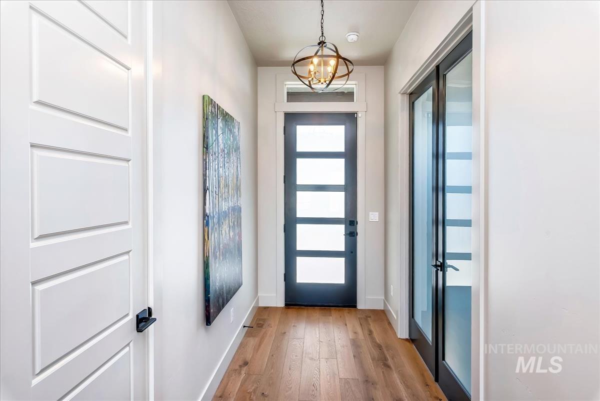 333 McNeil Ave, Middleton, Idaho 83644, 3 Bedrooms, 2 Bathrooms, Residential For Sale, Price $699,800,MLS 98957356