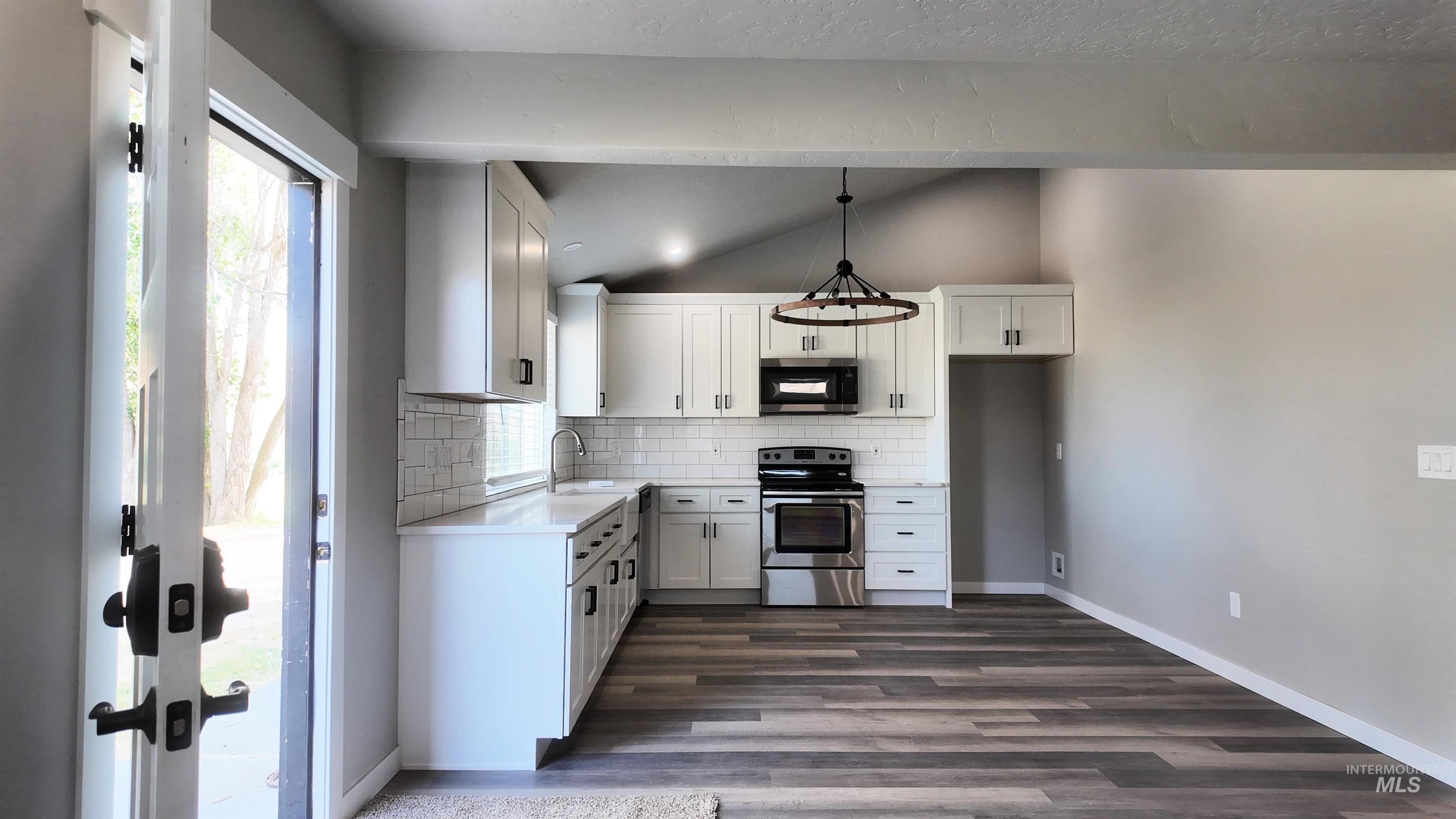 5850 Lockett Rd, Huntington, Oregon 97907, 4 Bedrooms, 2.5 Bathrooms, Residential For Sale, Price $525,000, 98957392