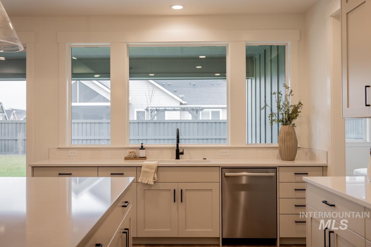 2500 E Tenzing Dr, Meridian, Idaho 83642, 3 Bedrooms, 2.5 Bathrooms, Residential For Sale, Price $739,900,MLS 98957393