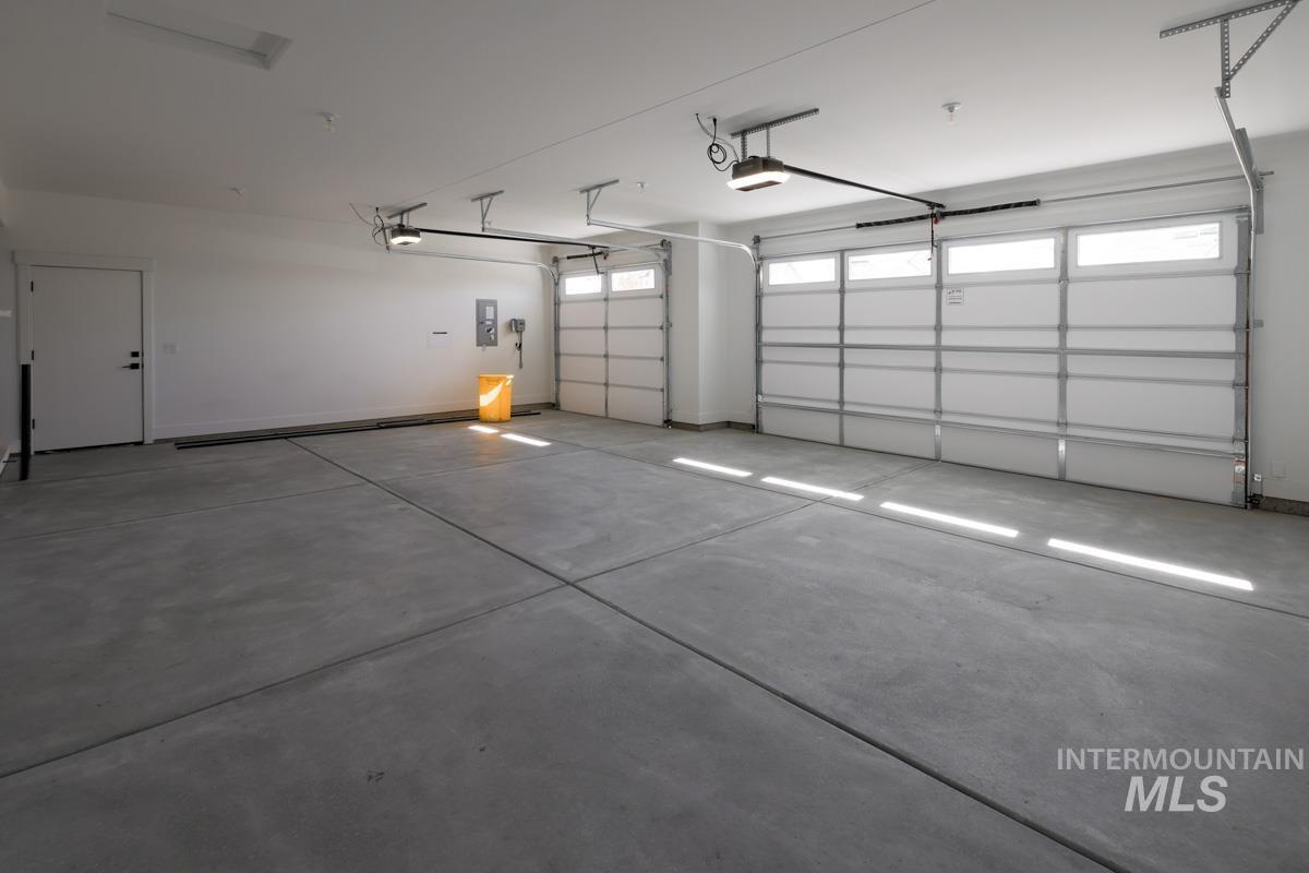 2500 E Tenzing Dr, Meridian, Idaho 83642, 3 Bedrooms, 2.5 Bathrooms, Residential For Sale, Price $739,900,MLS 98957393