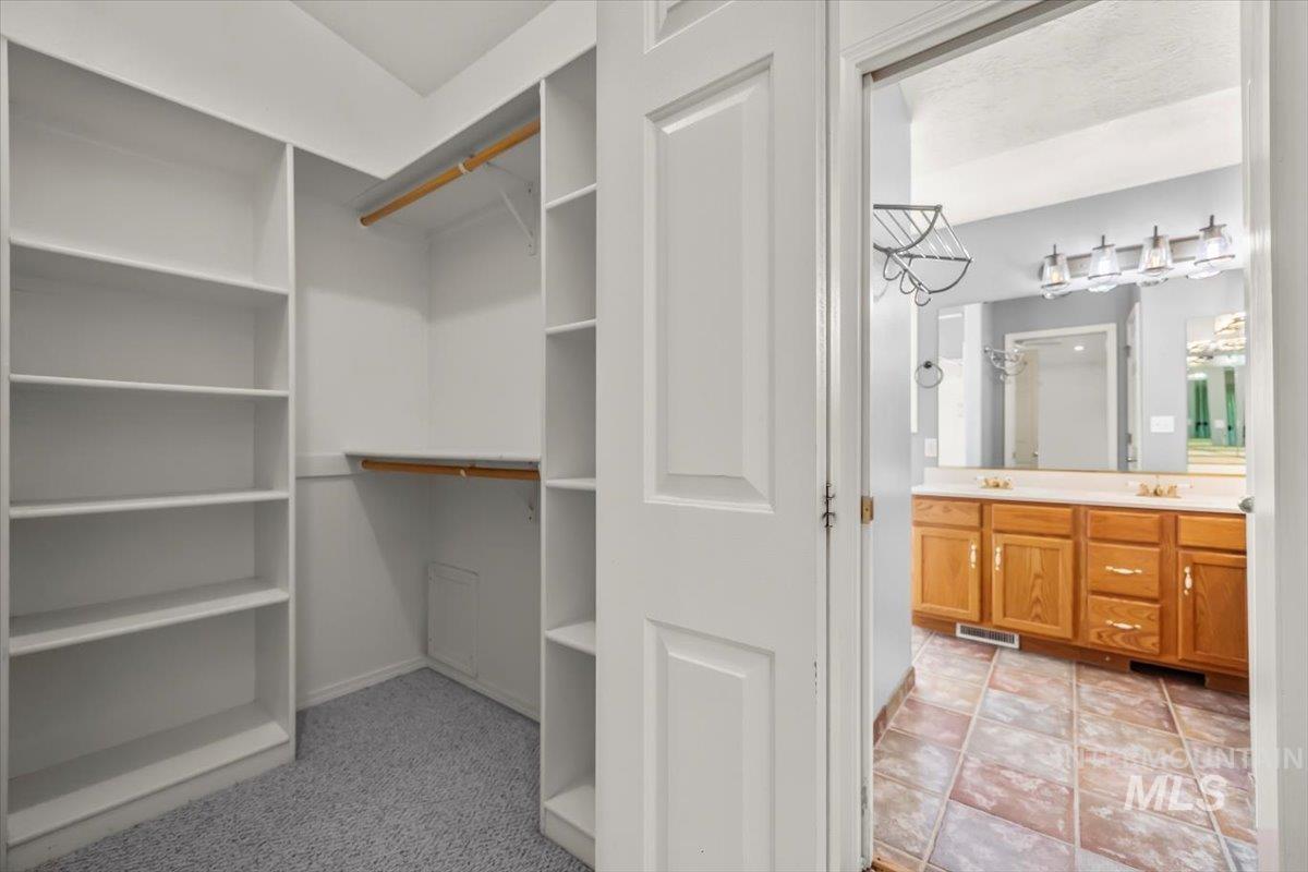 2620 Meadow Ave, Caldwell, Idaho 83605, 4 Bedrooms, 3 Bathrooms, Residential For Sale, Price $485,700,MLS 98957418