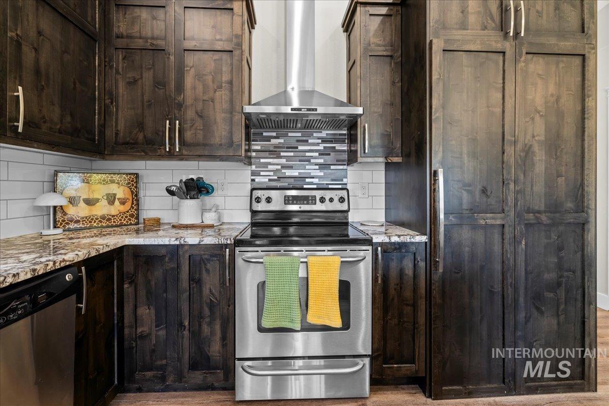 11391 W Andromeda St, Star, Idaho 83669, 3 Bedrooms, 2.5 Bathrooms, Residential For Sale, Price $430,000,MLS 98957425