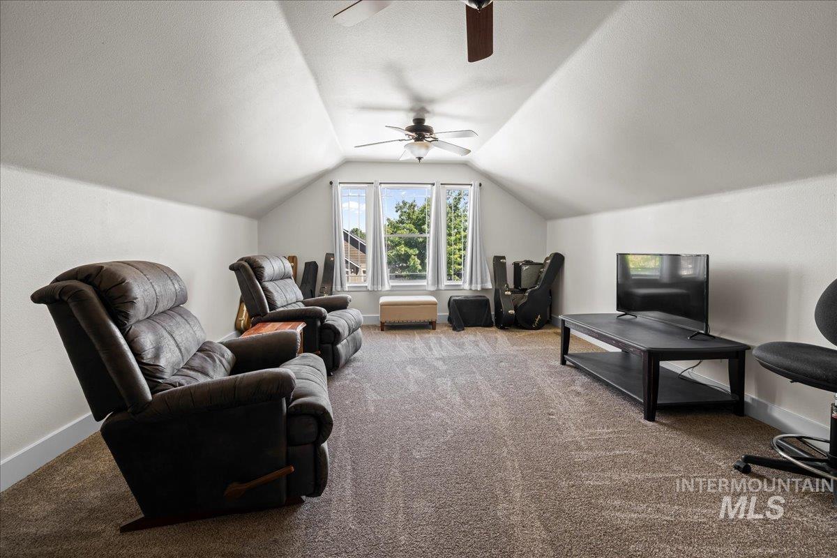 11391 W Andromeda St, Star, Idaho 83669, 3 Bedrooms, 2.5 Bathrooms, Residential For Sale, Price $430,000,MLS 98957425