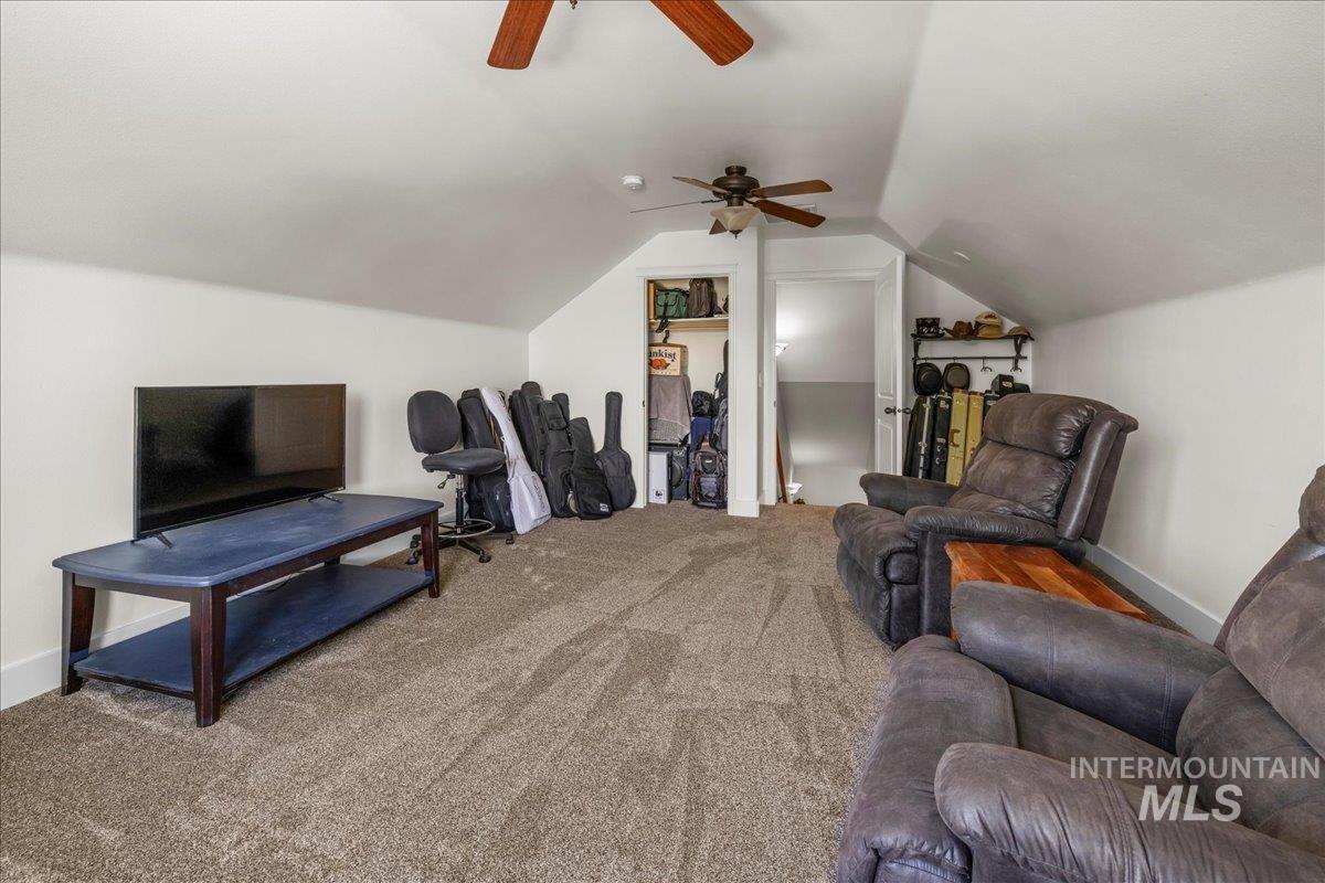 11391 W Andromeda St, Star, Idaho 83669, 3 Bedrooms, 2.5 Bathrooms, Residential For Sale, Price $430,000,MLS 98957425